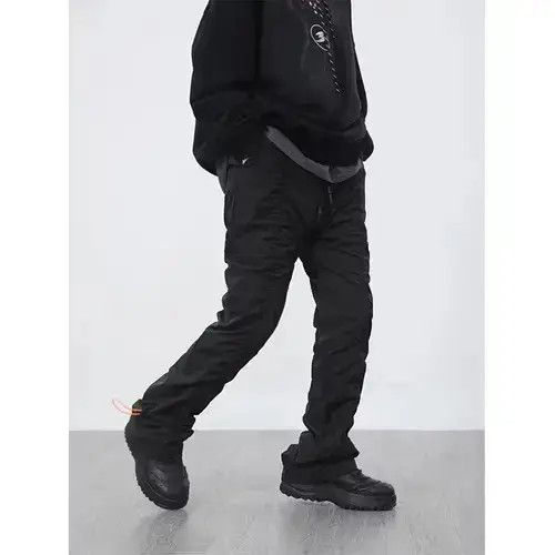 Japanese Brand Black Pleated Pants Sweatpants Size US 34 / EU 50 - 1 Thumbnail