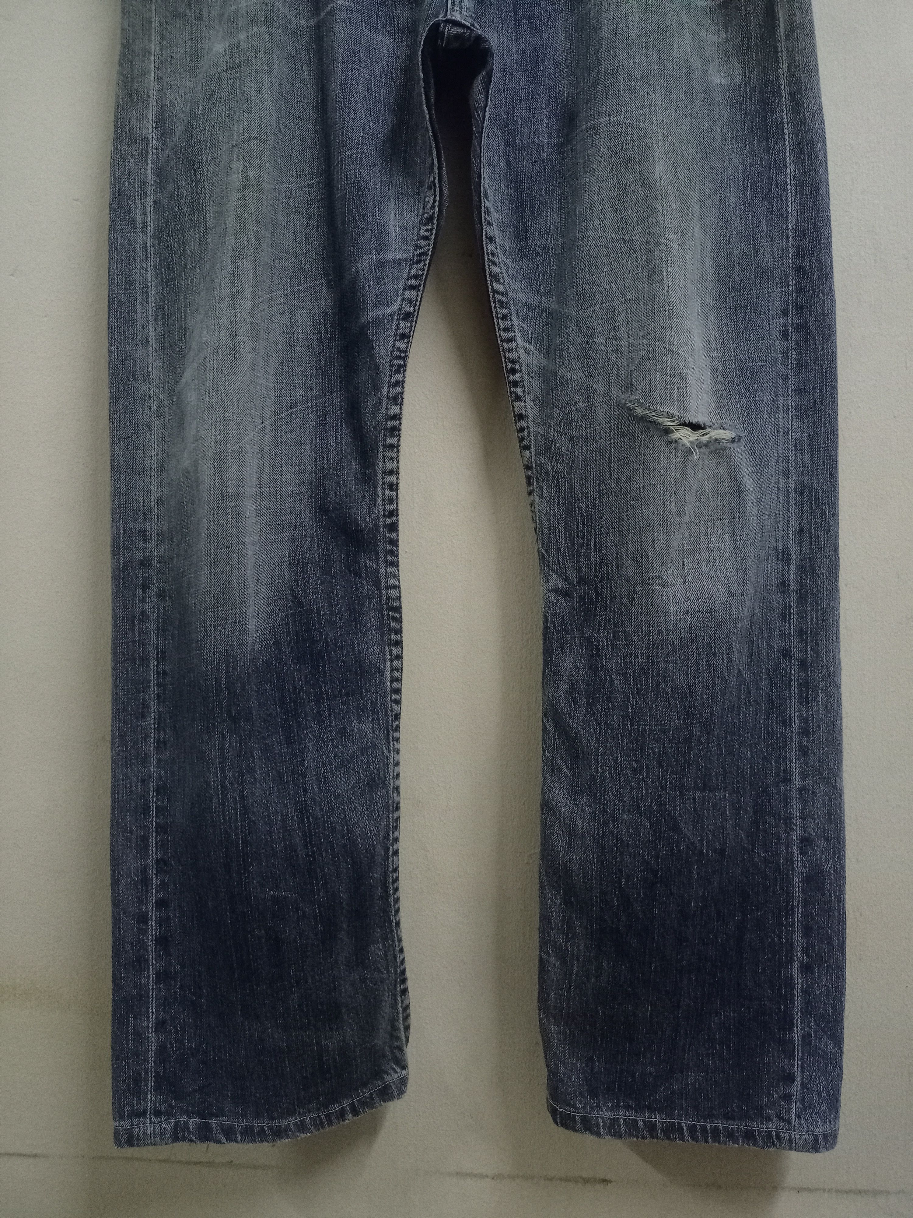 Japanese Brand Vintage Anti Label Blue Wash Distressed Baggy Jeans 35x29 Size US 35 - 5 Thumbnail