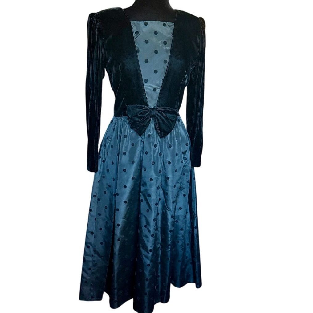 Vintage Vintage 80’s Lanz Black Velvet Polka Dot Taffeta Gown XS Size XS / US 0-2 / IT 36-38 - 1 Thumbnail