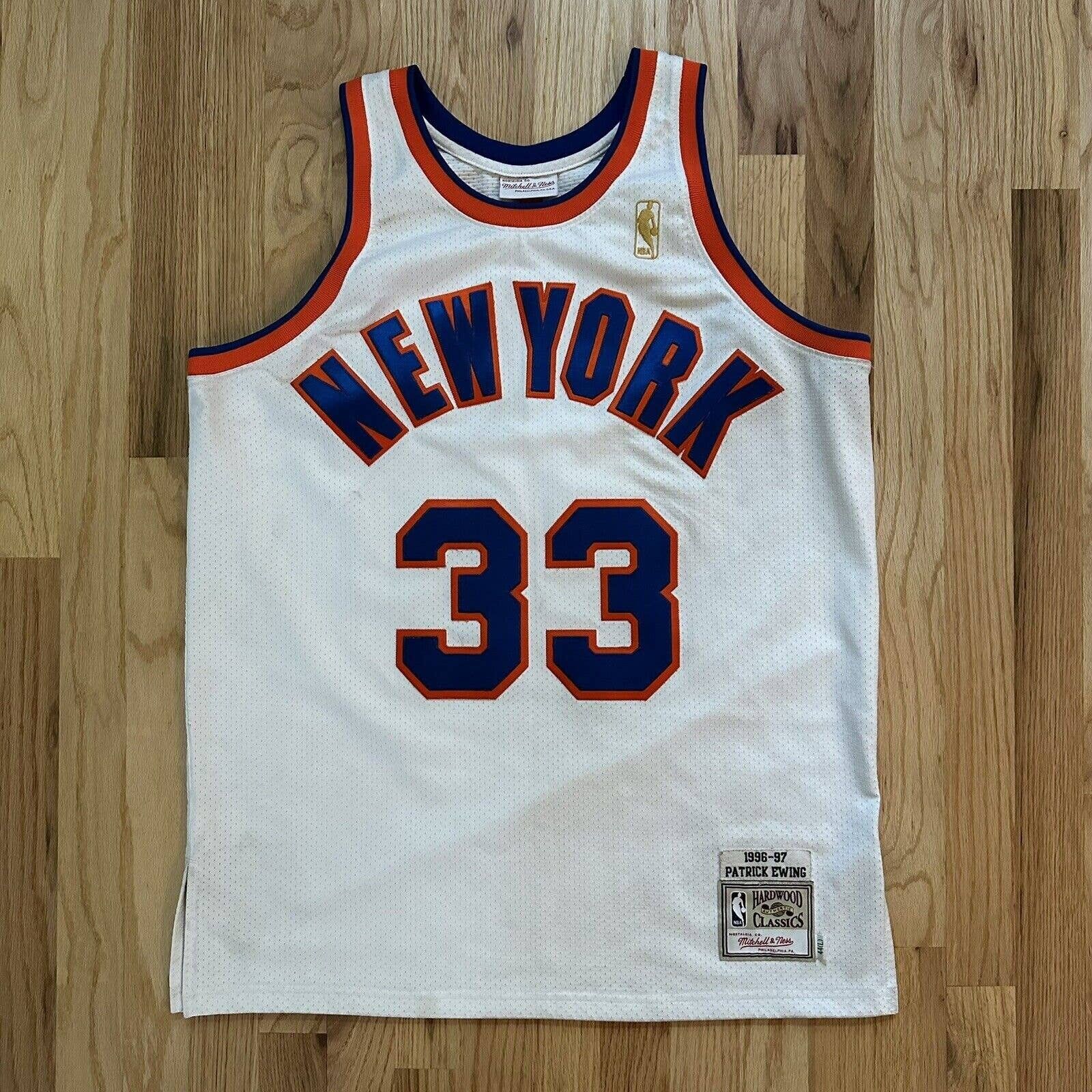 Mitchell & Ness Men's Patrick Ewing New York Knicks 1985 Authentic