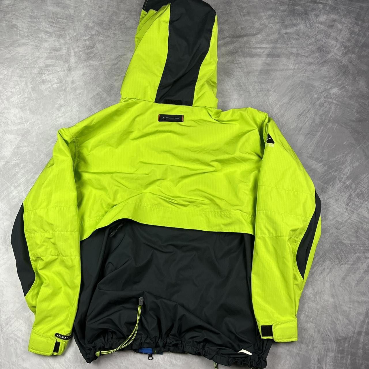 Designer Nike ACG windbreaker/raincoat Size US XL / EU 56 / 4 - 2 Thumbnail