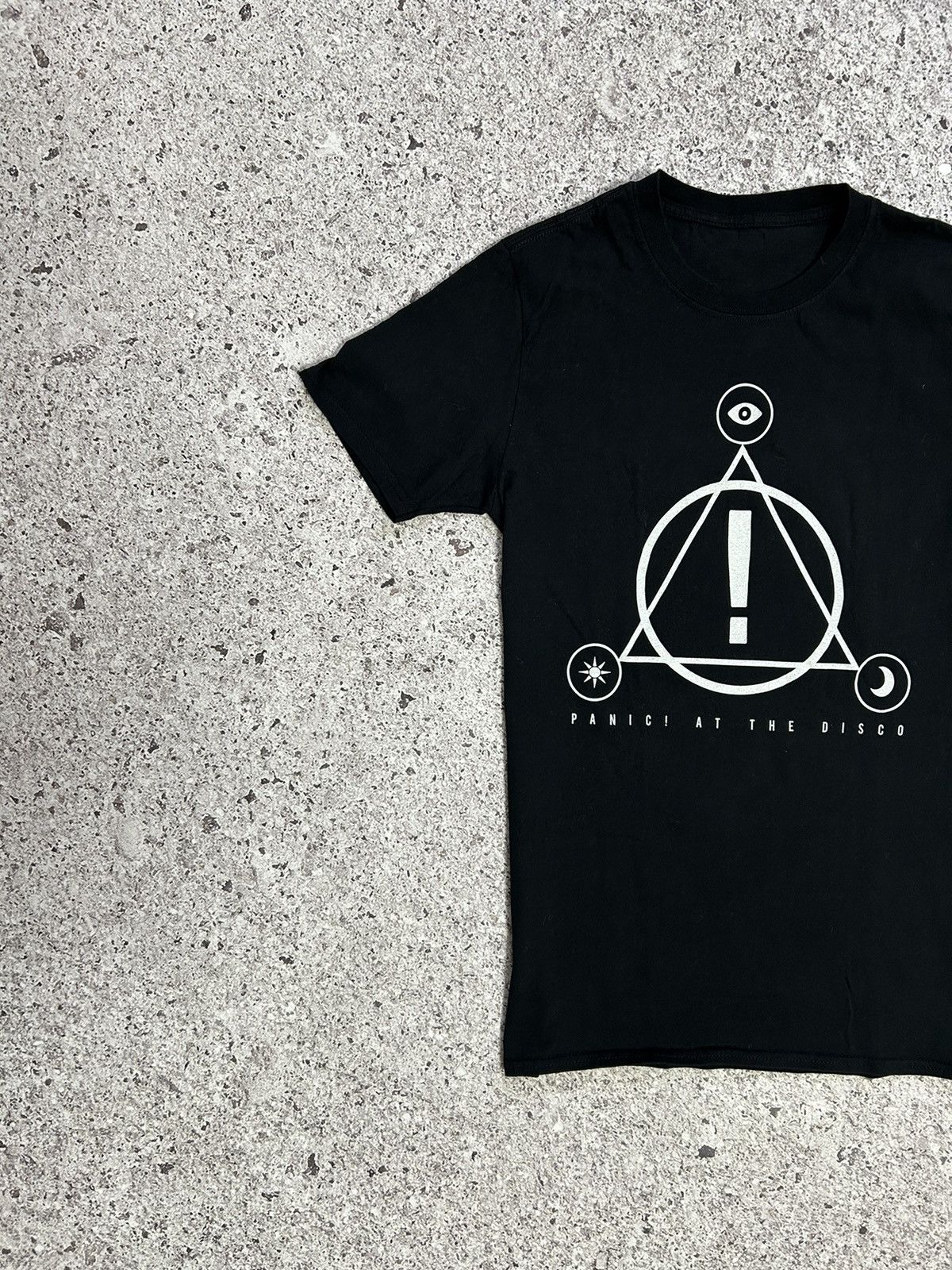 Band Tees × Vintage Vintage Panic! At The Disco Band Music T-Shirt Size US M / EU 48-50 / 2 - 2 Thumbnail