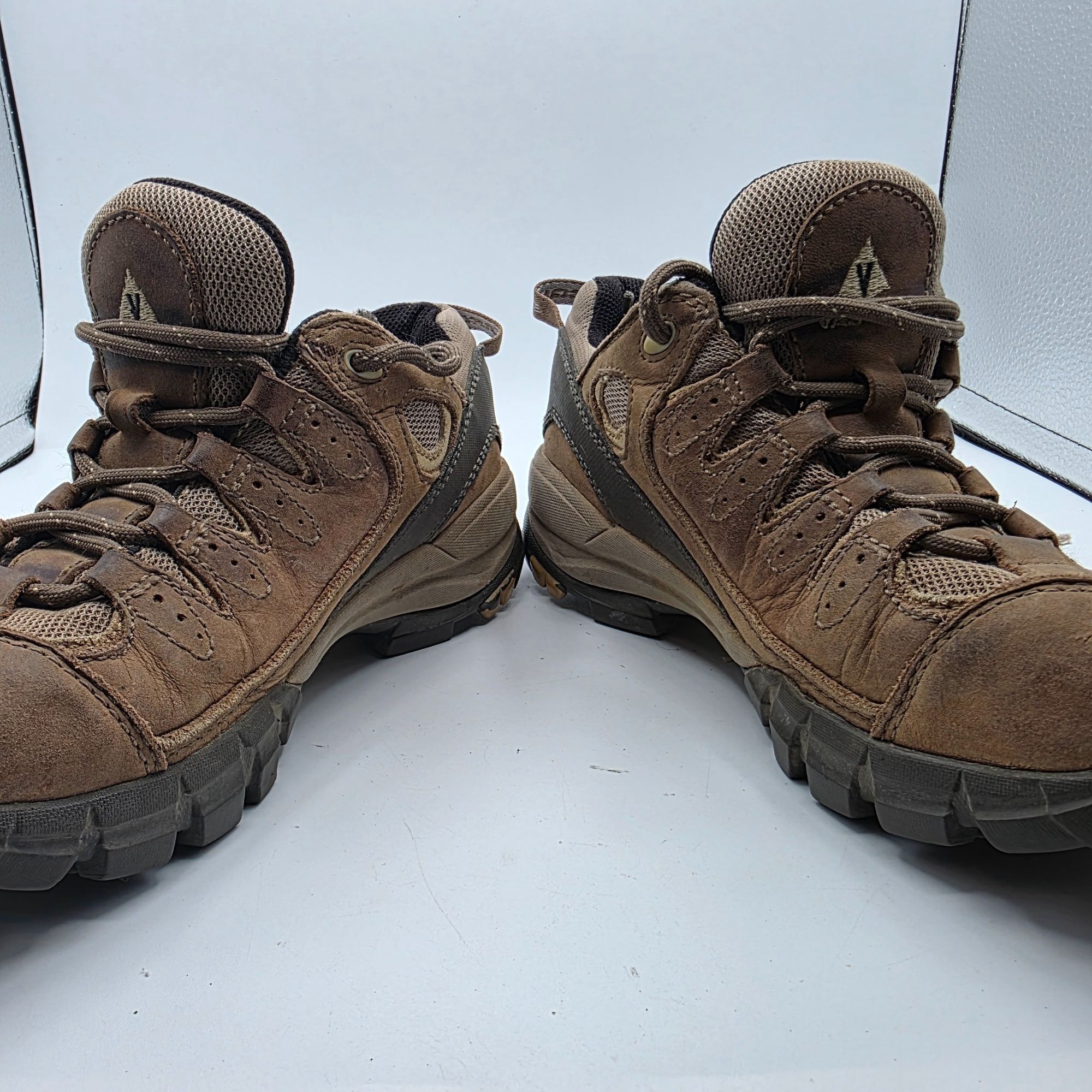 Vasque Vasque Mantra Womens Size 7 Brown Hiking Shoes Vibram Sole C Size US 7 / IT 37 - 3 Thumbnail