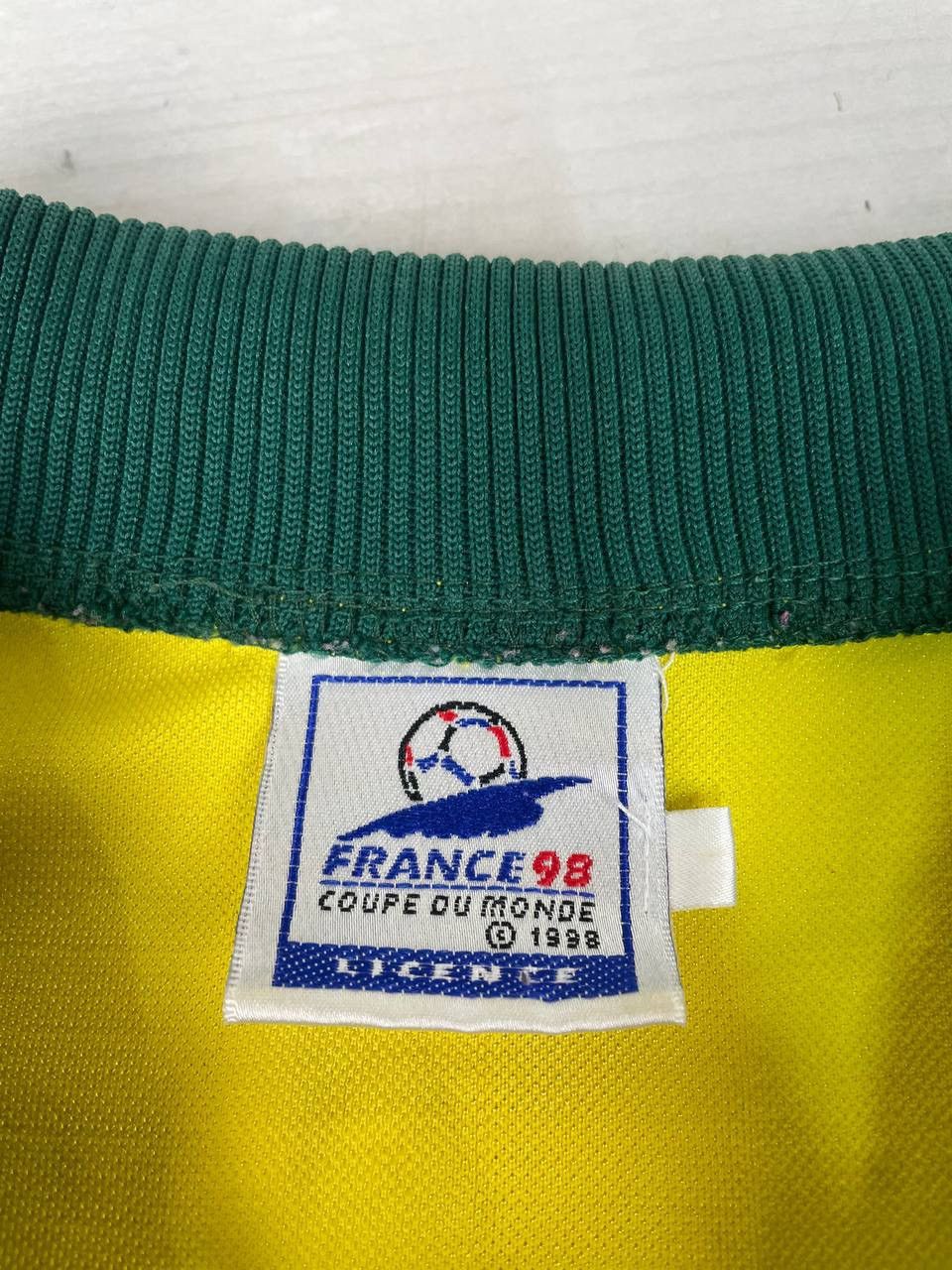 Vintage Vintage Retro Brazil 1994 1996 Home Shirt Soccer Jersey Size US L / EU 52-54 / 3 - 14 Thumbnail