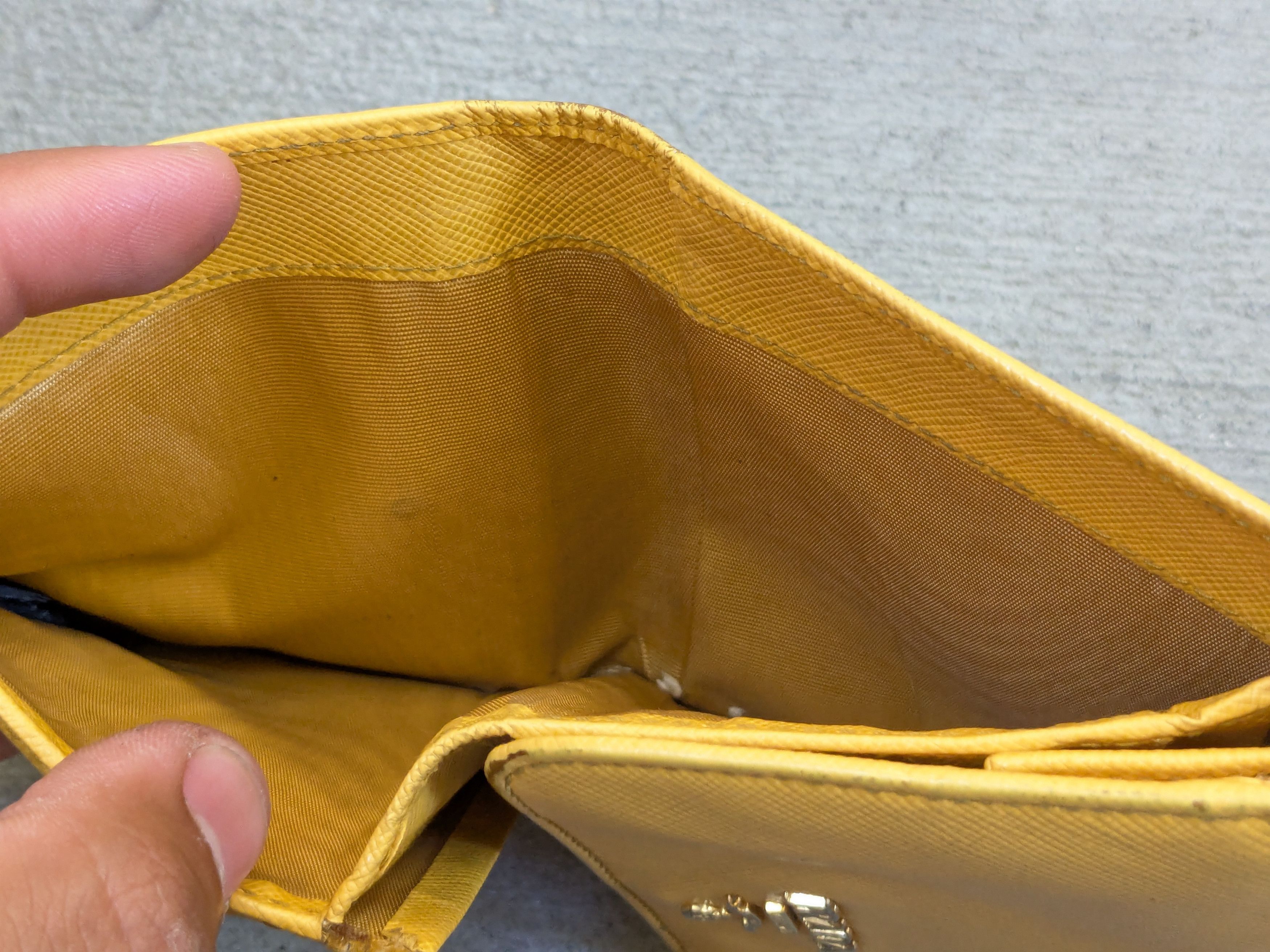 Prada Prada Wallet Yellow Leather Trifold Cardholder Y2K Size ONE SIZE - 14 Thumbnail