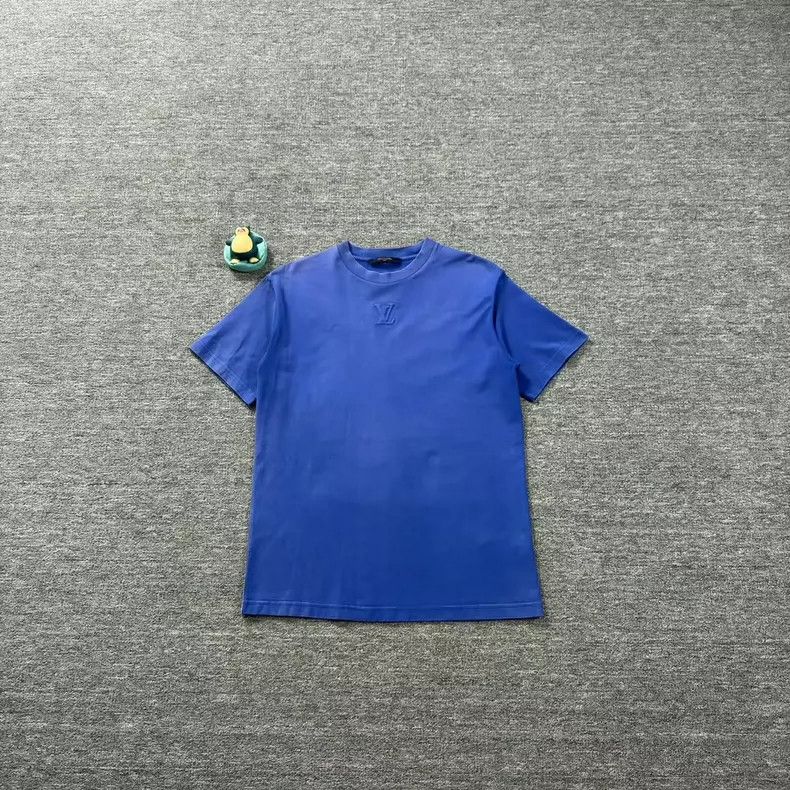 Louis Vuitton blue embossed logo short sleeve t-shirt-dmc Size US M / EU 48-50 / 2 - 1 Thumbnail