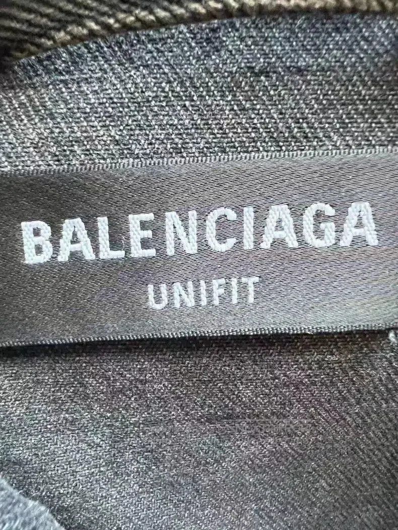 Balenciaga Balenciaga Washed Graffiti Denim Jacket L. Size US L / EU 52-54 / 3 - 3 Thumbnail