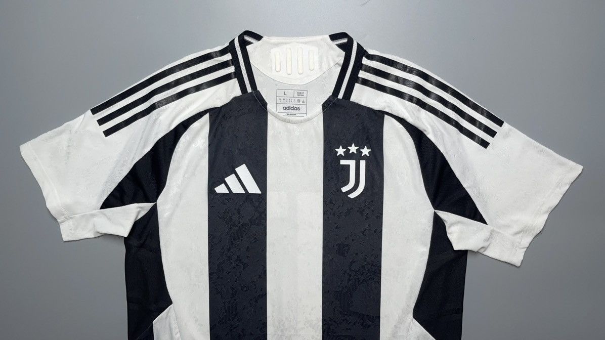 Adidas JUVENTUS ADIDAS 2024/2025 FOOTBALL HOME JERSEY #11 GONZALEZ Size US L / EU 52-54 / 3 - 3 Thumbnail