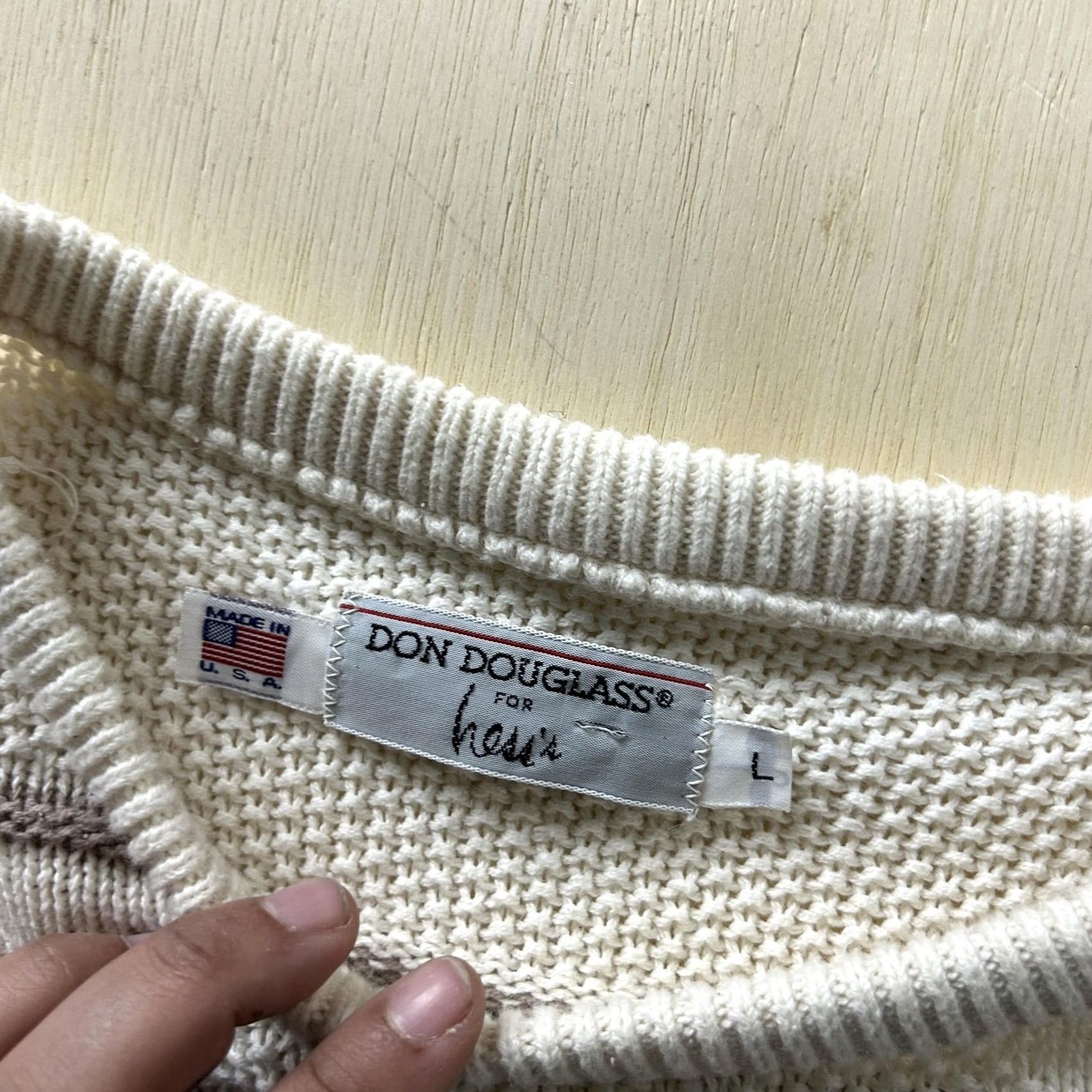 Vintage VINTAGE Don Douglass Sweater Womens Large White Striped Crew Neck Chunky-Knit Size L / US 10 / IT 46 - 3 Thumbnail