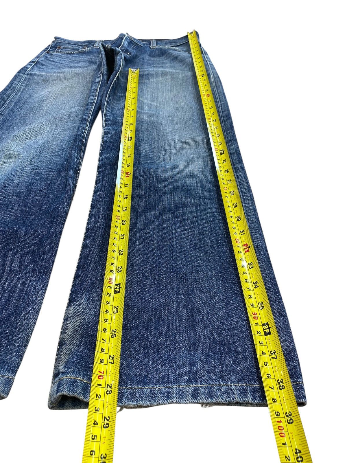 Uniqlo Uniqlo Blue Wash Whiskers Style Baggy Jeans Size US 32 / EU 48 - 9 Thumbnail