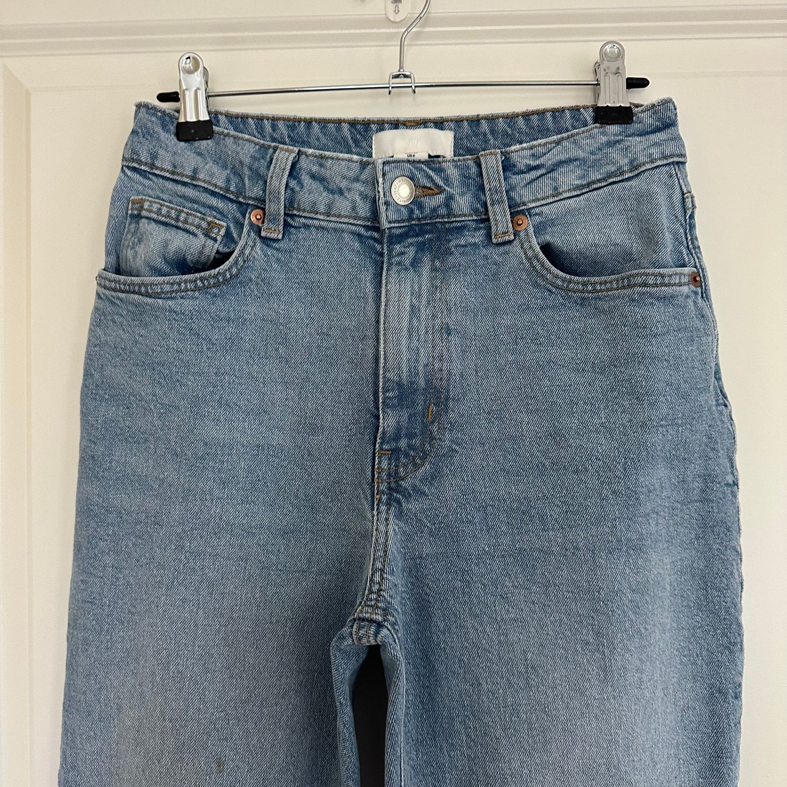 H&M H&M High Rise Mom Ankle Jeans Light Wash 28x26 Size 28" / US 6 / IT 42 - 2 Thumbnail