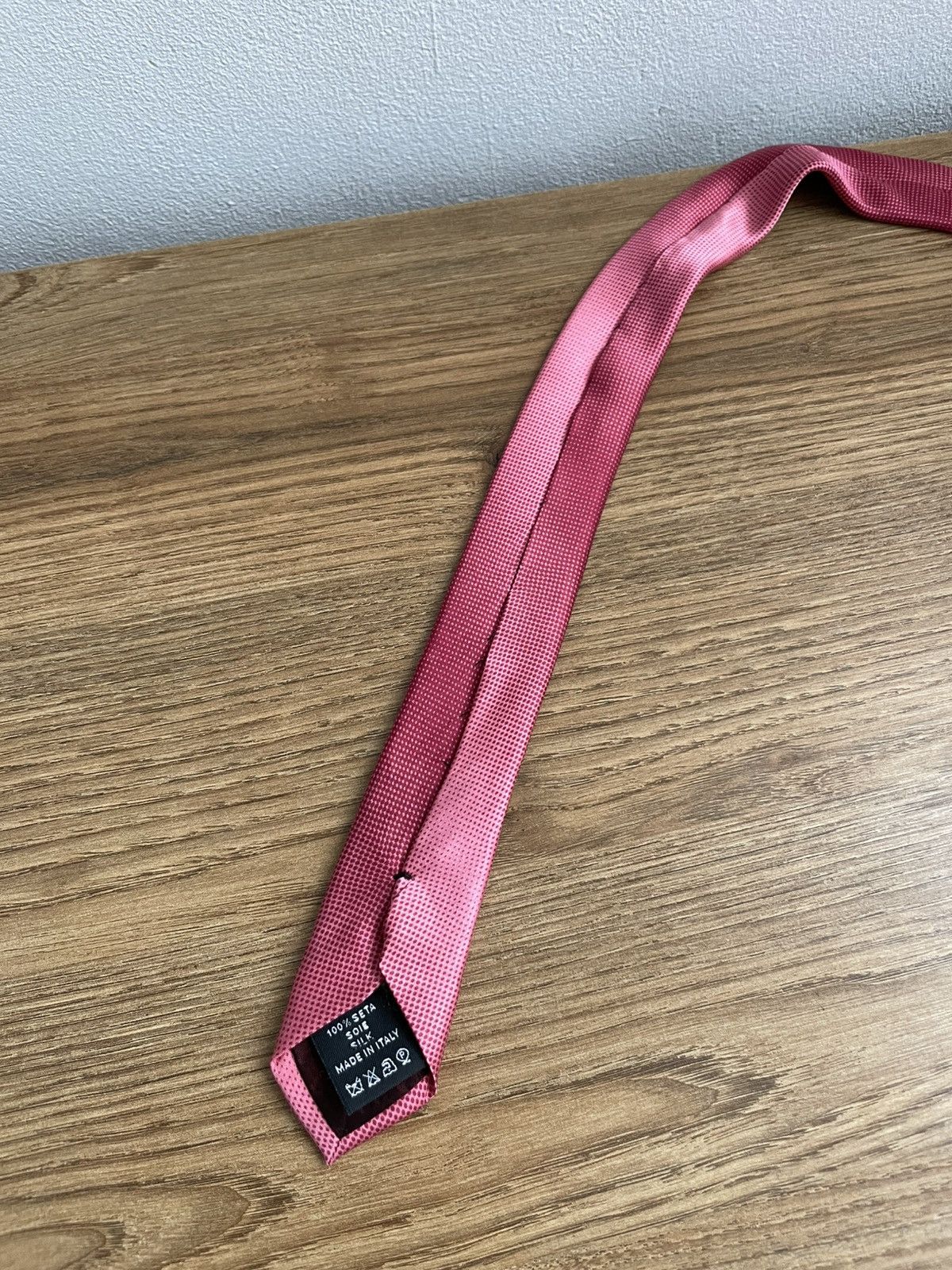 Versace RARE VERSACE Classic Red Silk Tie Printed Logo Abstract Size ONE SIZE - 10 Thumbnail
