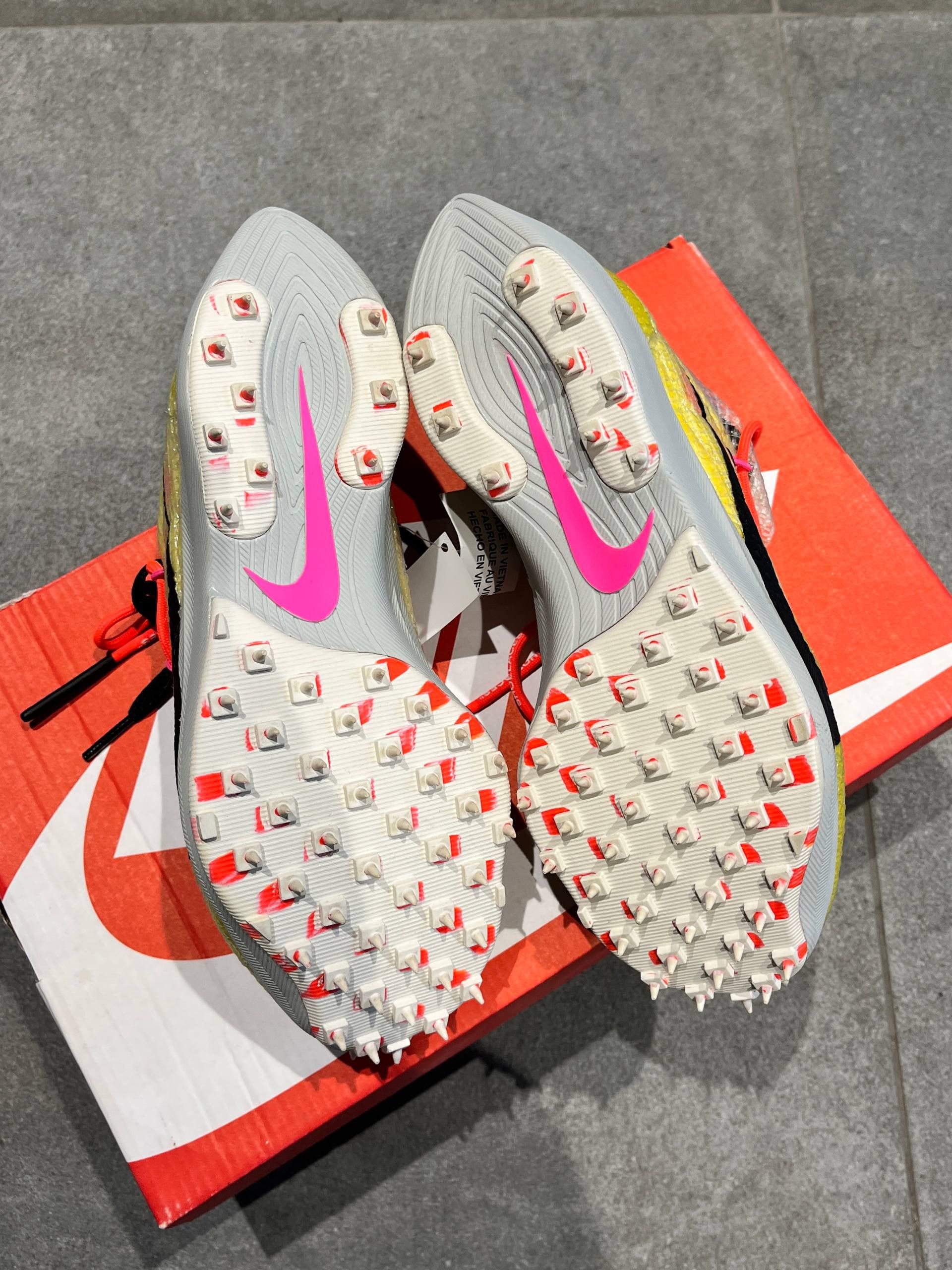 Nike × Off-White Nike OffWhite Yellow Vapor Street CD8178-700 size 5 NEW Size US 5 / IT 35 - 4 Thumbnail
