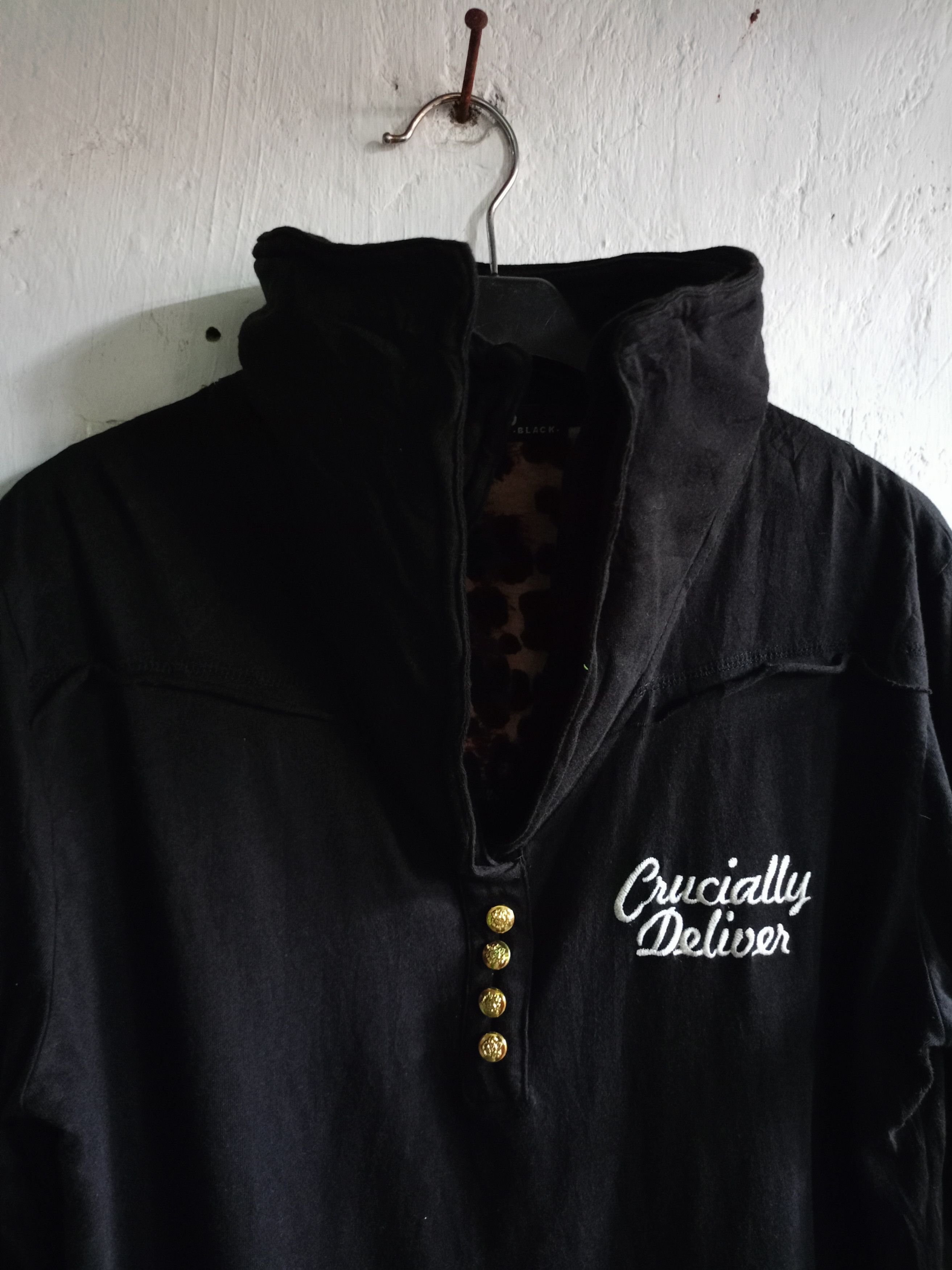 Dig Deep Black Skull Long Sleeve t-shirt