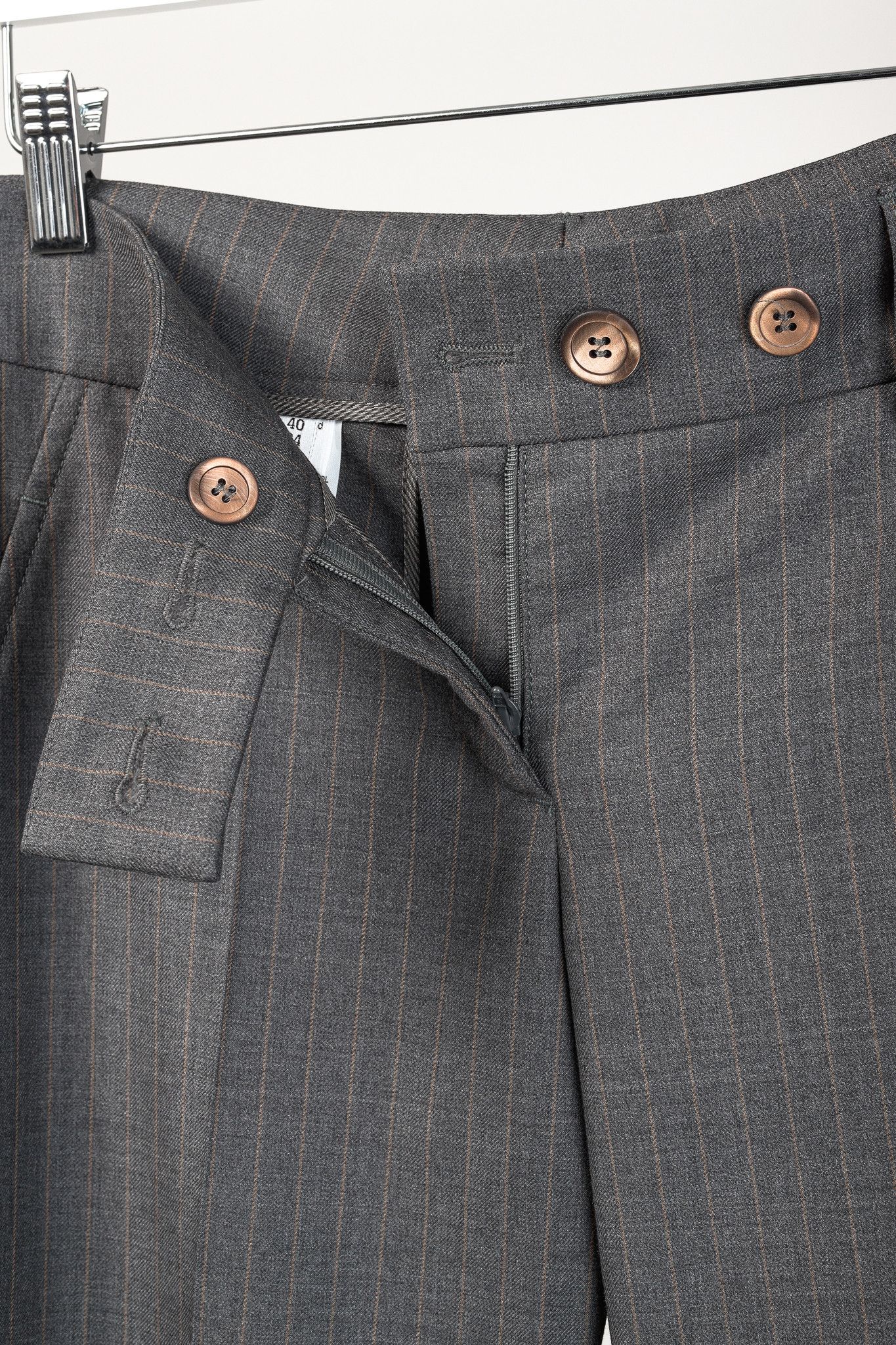 Brunello Cucinelli Brunello Cucinelli Pinstripe-Wool Straight-Leg Trousers Size 27" / US 4 / IT 40 - 9 Thumbnail