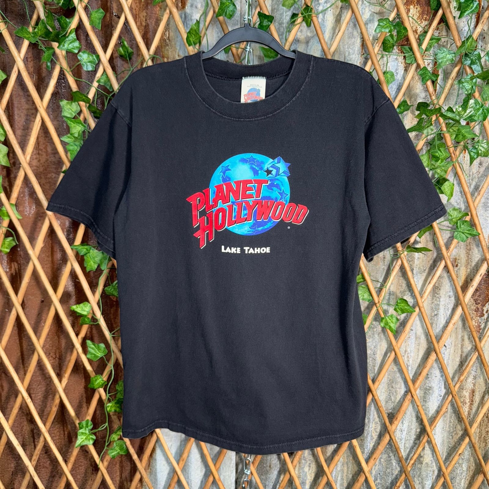 Planet Hollywood Vintage Y2K planet Hollywood Lake Tahoe essential 90s tshirt Size US M / EU 48-50 / 2 - 1 Thumbnail