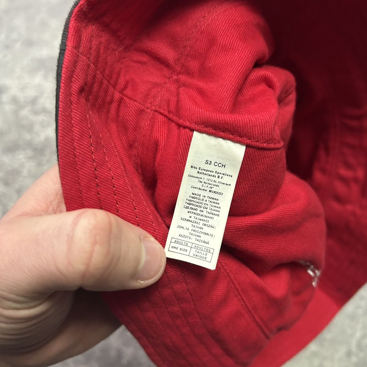 Nike Vintage Nike Manchester United Panama soccer hat Size ONE SIZE - 6 Thumbnail