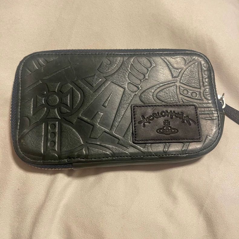 Vivienne Westwood Vivienne Westwood size os Black relief wallet passport bag Size ONE SIZE - 1 Thumbnail