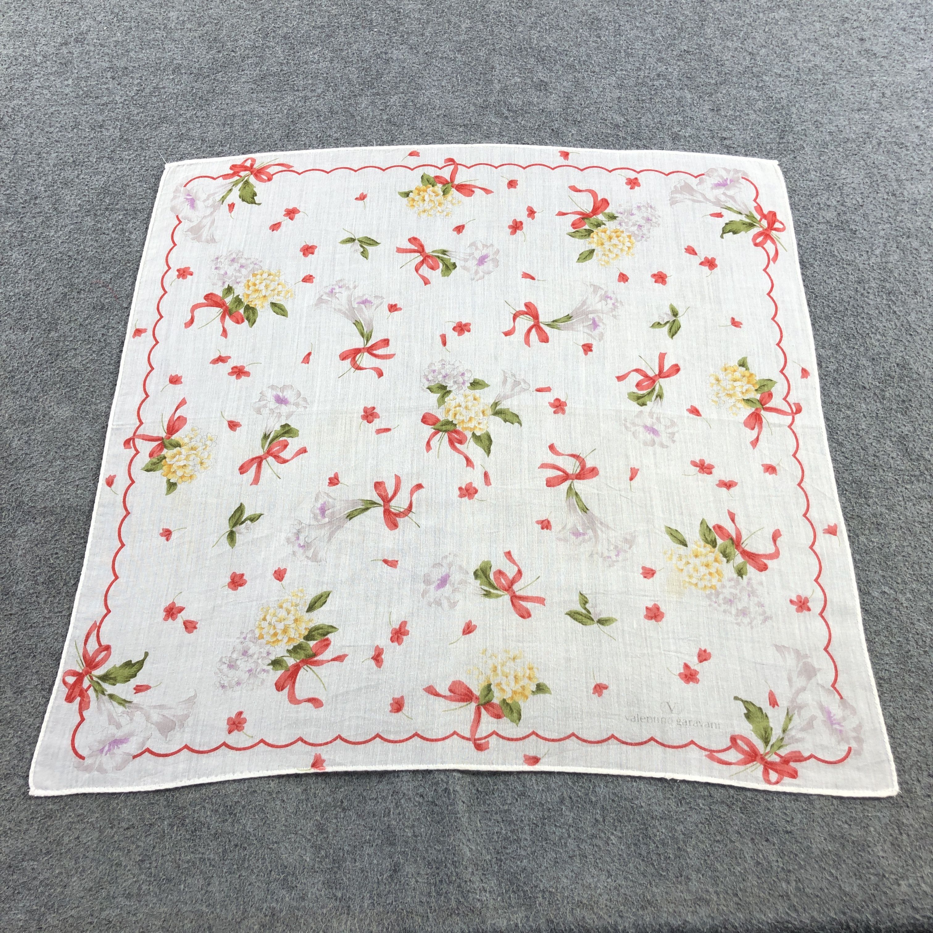 Vintage Valentino Garavani Handkerchief Neckerchief Bandana H2667 Size ONE SIZE - 2 Thumbnail