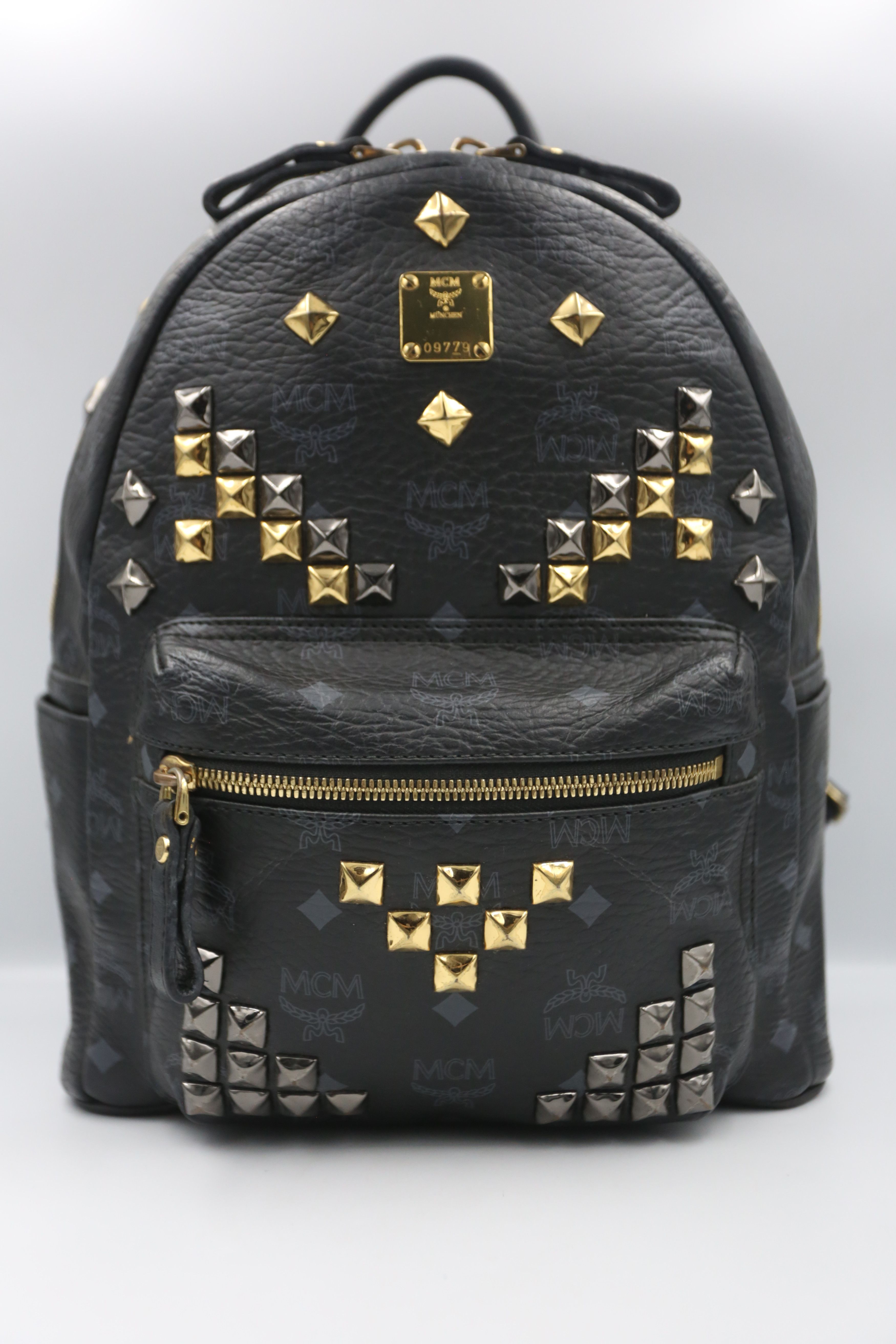 Pre-owned Mcm - Visetos Stark Studs Backpack In Black