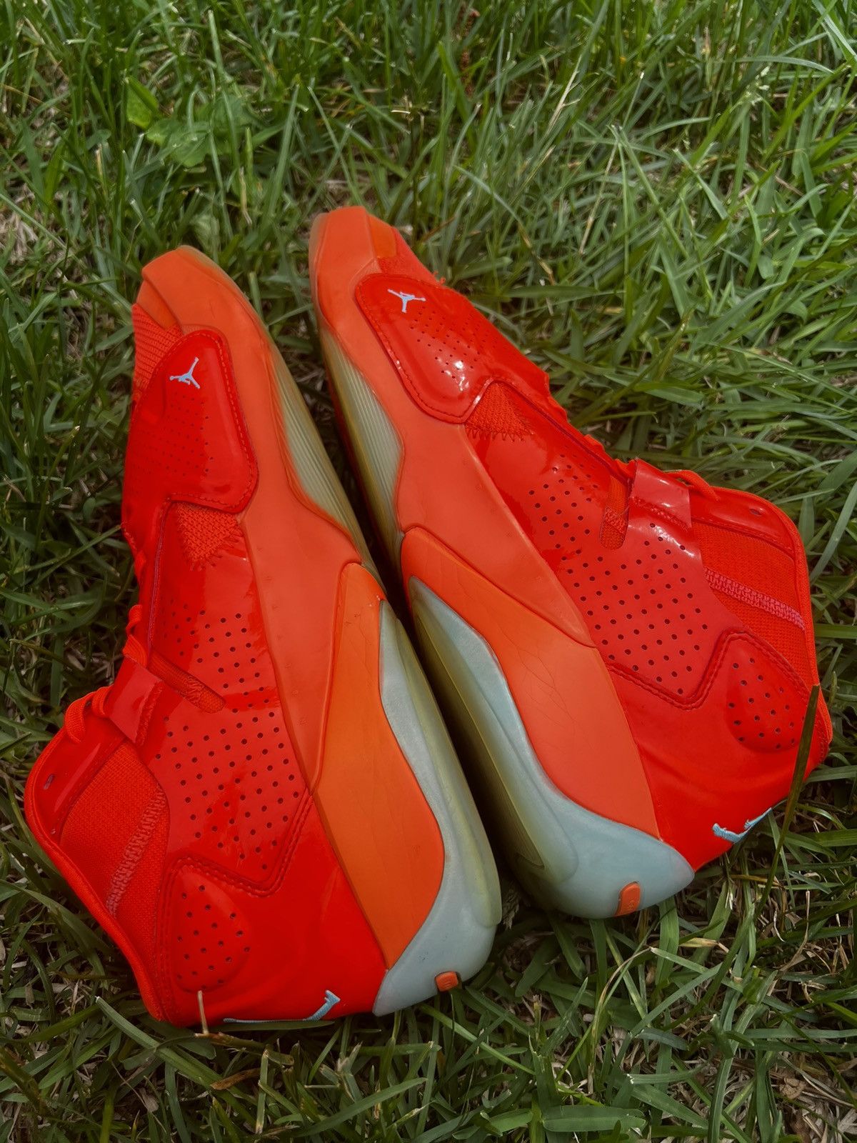 Jordan Brand CLEAN Air Jordan Zion 2 size 10.5 Mens Hyper Crimson Shoes Size US 10.5 / EU 43-44 - 4 Thumbnail
