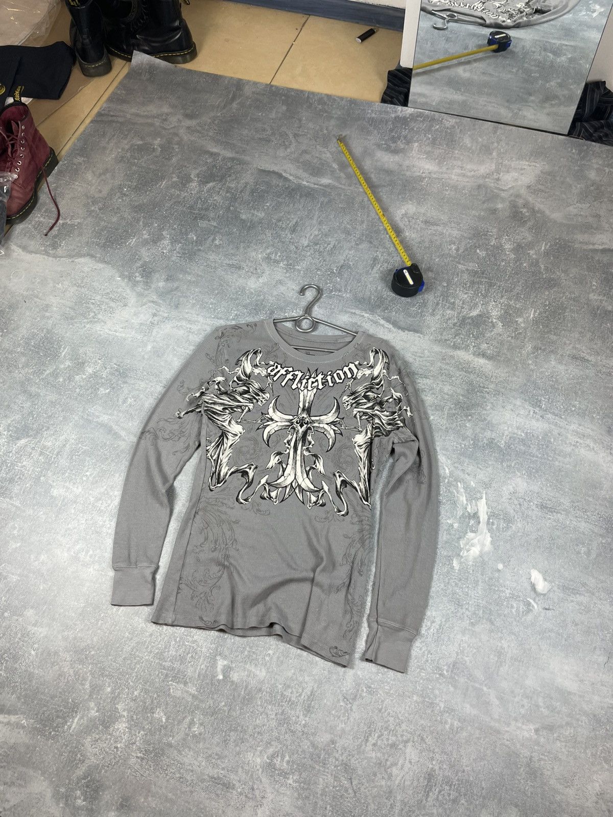 Affliction Vintage Y2K Affliction long sleeve overpint Size US M / EU 48-50 / 2 - 1 Thumbnail