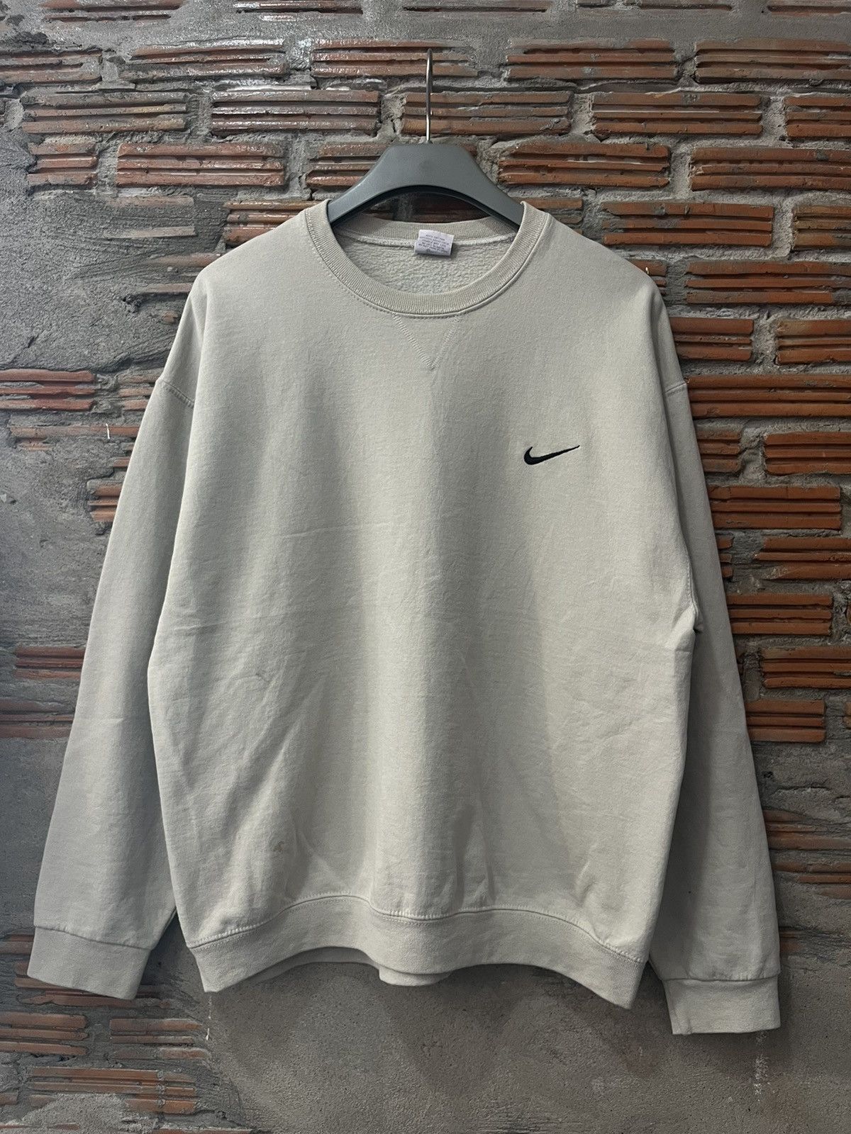 Nike Vintage Sweater NIKE black Swoosh 90’s shirt Size US XL / EU 56 / 4 - 2 Thumbnail