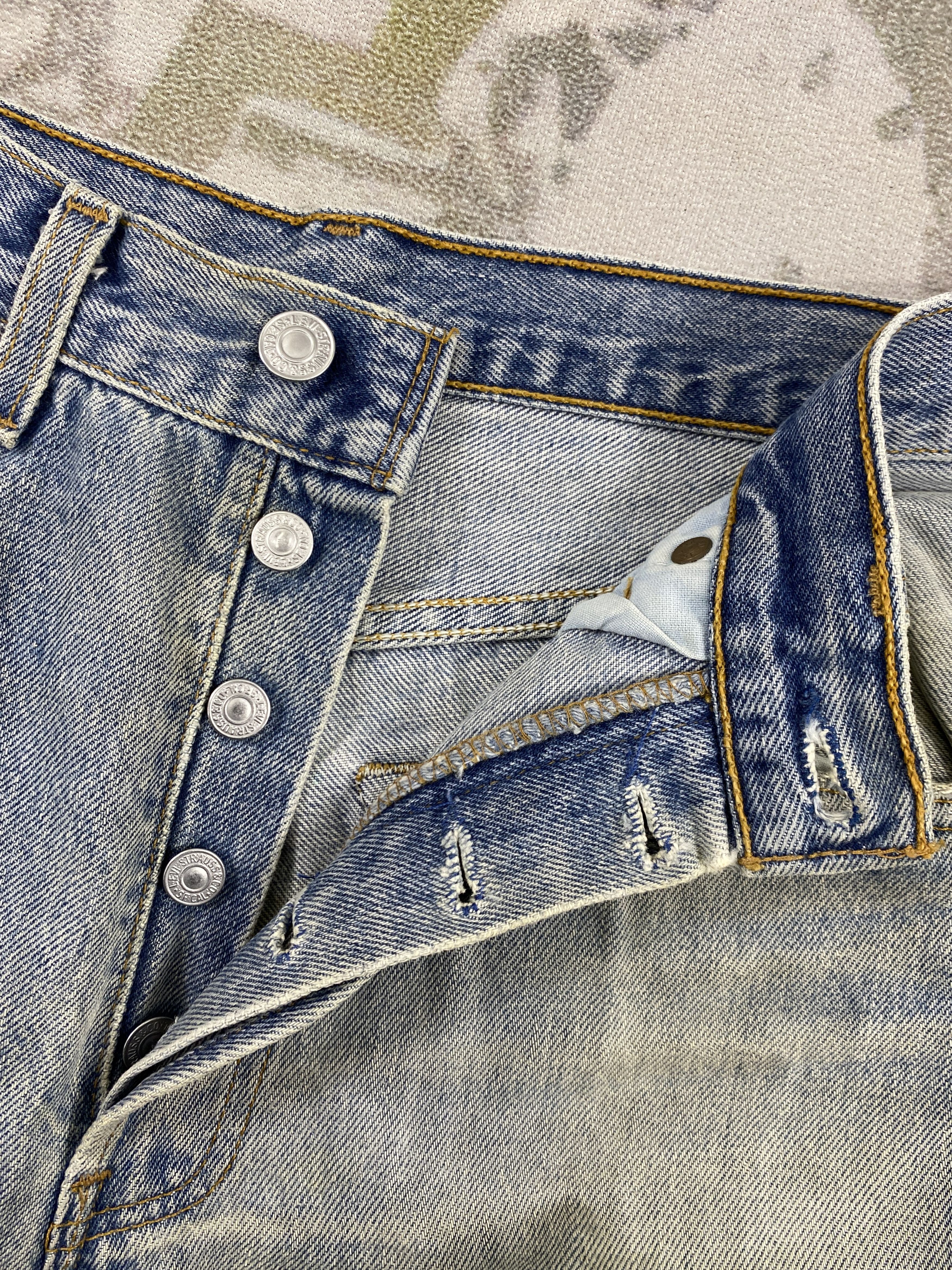 Levi's Distressed Blue Vintage 501 Levi's Jeans 31x33 Denim JN3457 Size US 31 - 6 Thumbnail