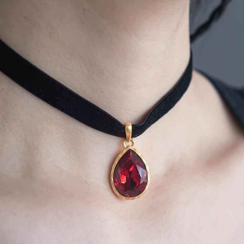 Kenzo KENZO Ruby velvet strap necklace vintage Size ONE SIZE - 1 Thumbnail
