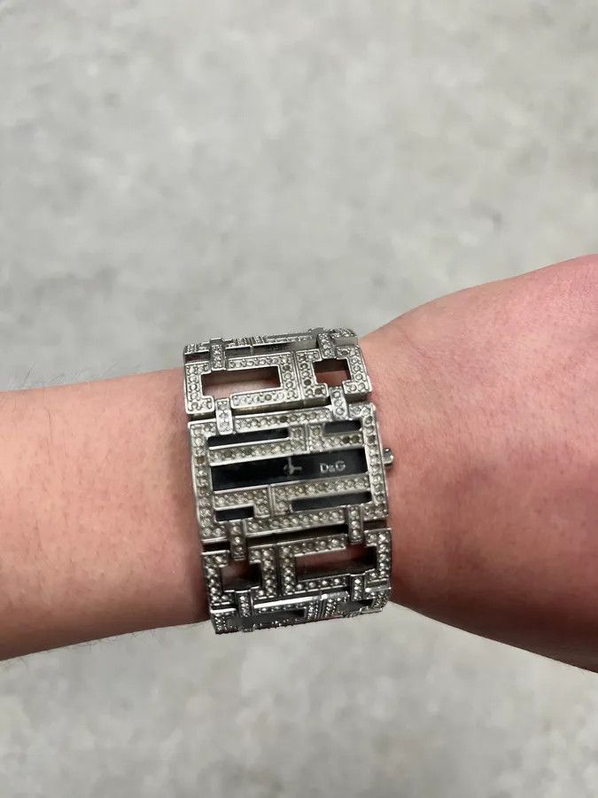 Dolce & Gabbana 2000s Dolce & Gabbana Labyrinth Pave Bracelet Watch Size ONE SIZE - 4 Thumbnail