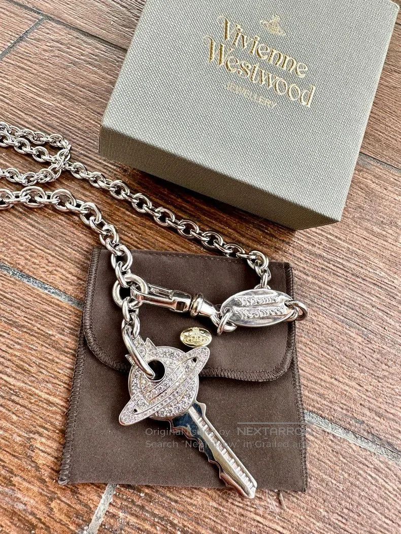 Vivienne Westwood Vivienne Westwood Key Necklace . Size ONE SIZE - 2 Thumbnail
