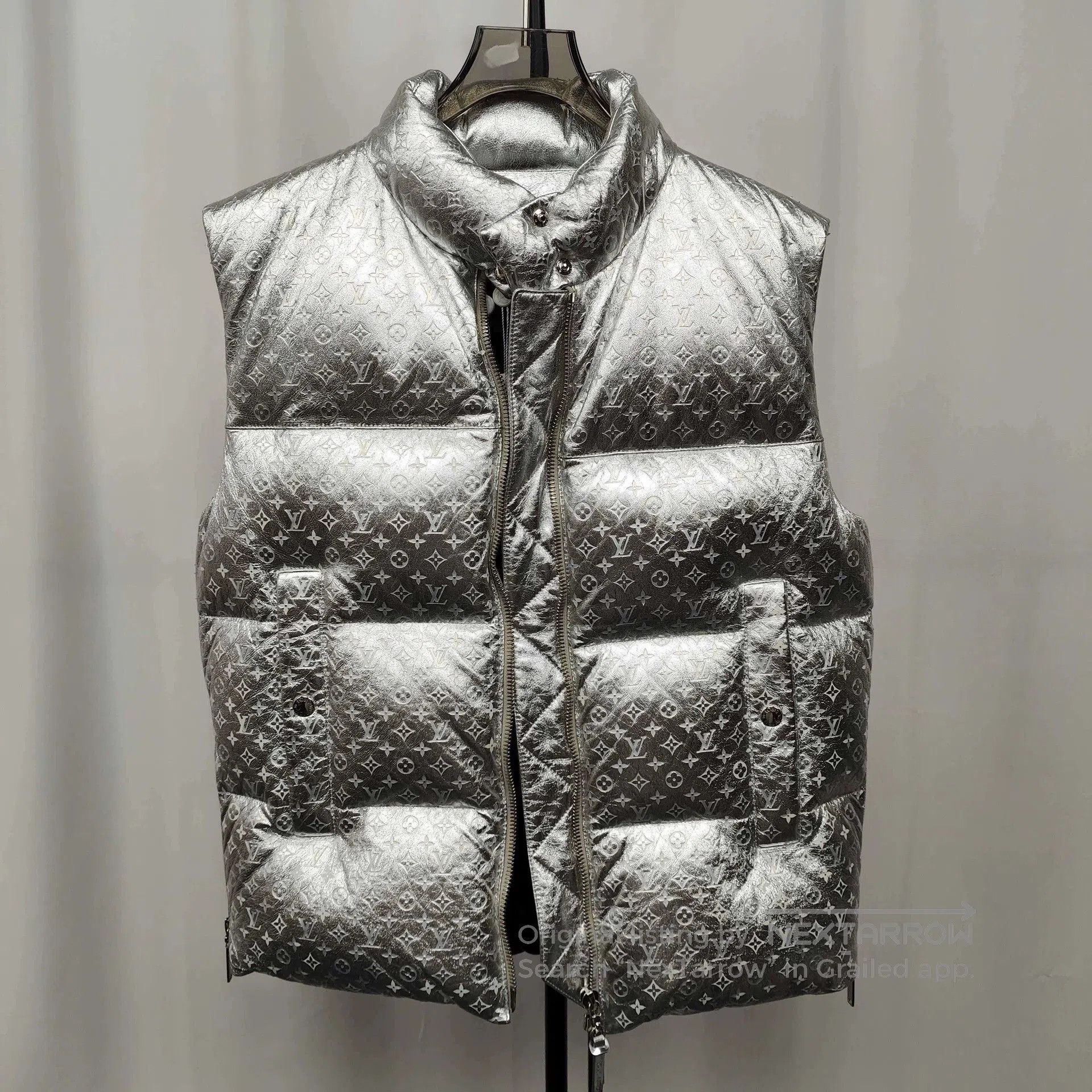 Louis Vuitton Silver Down Vest Size 36.