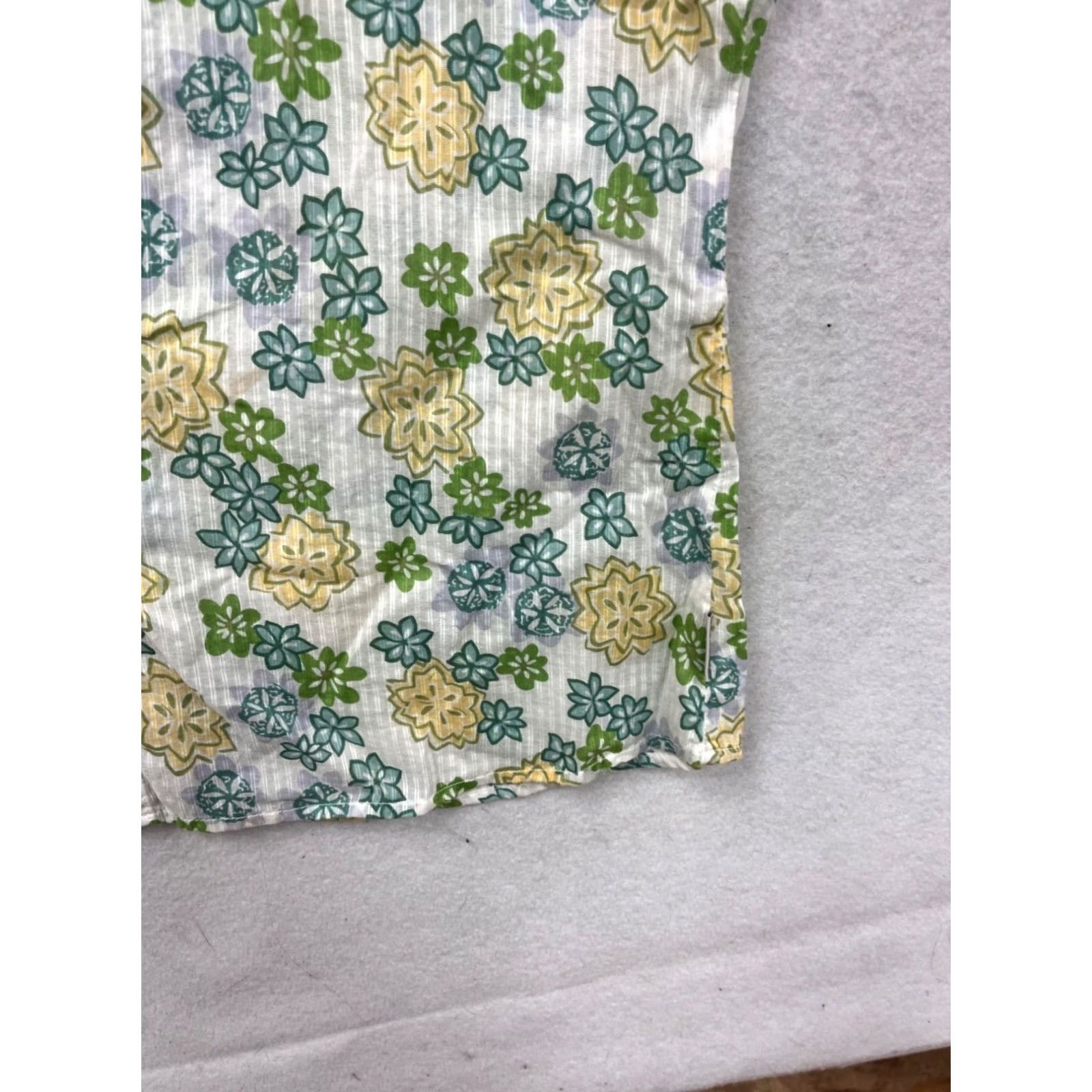 Vintage VINTAGE Woolrich Womens Floral Sleeveless Button-Up Blouse L Green Cotton Debut Like New Womens Size L / US 10 / IT 46 - 5 Thumbnail