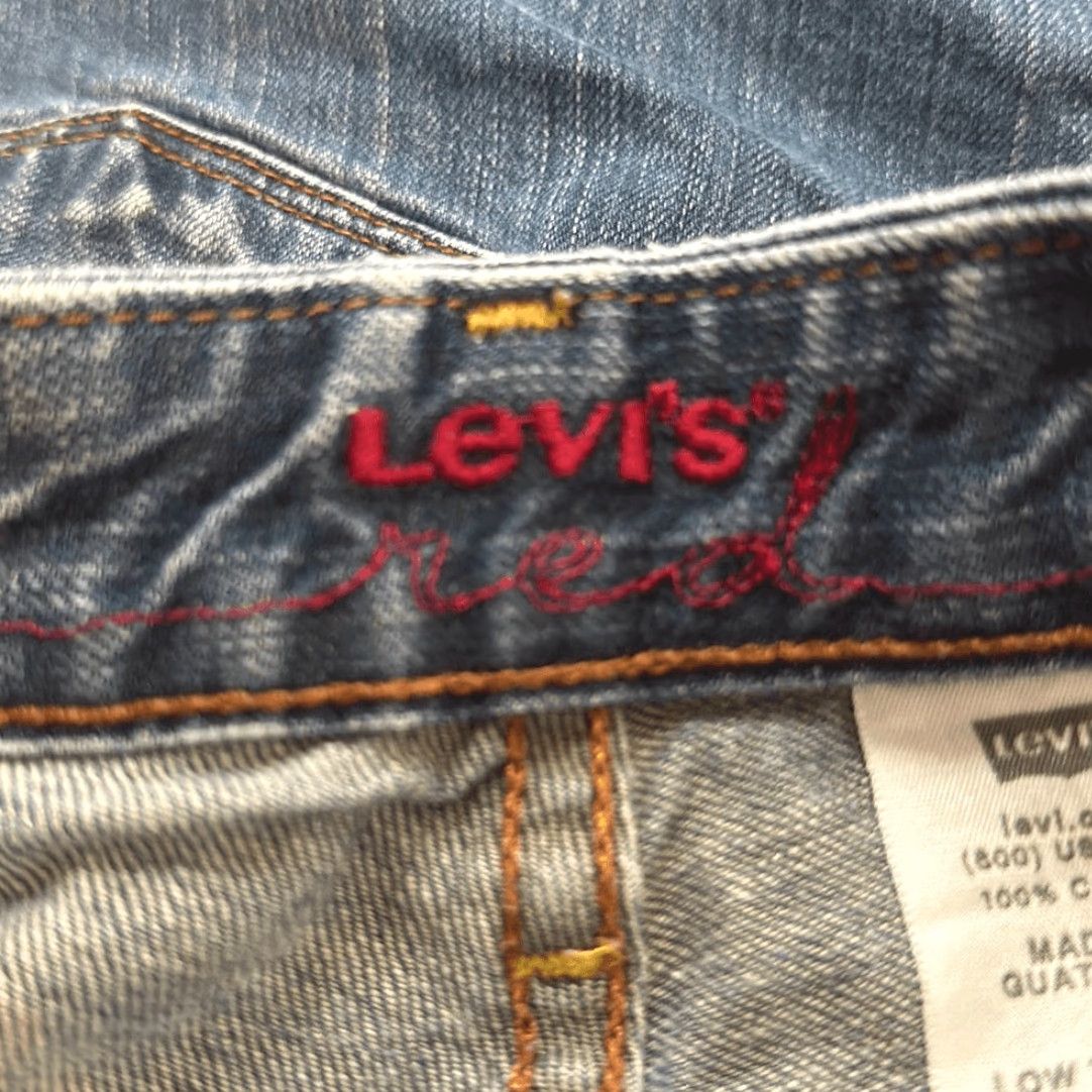 Levi's VINTAGE Levi's Red Collection Limited Edition Jeans Tag W 32x32 Unique Patch Men Jeans 32 Blue Loose Patch 32 Mens Size US 32 / EU 48 - 7 Thumbnail