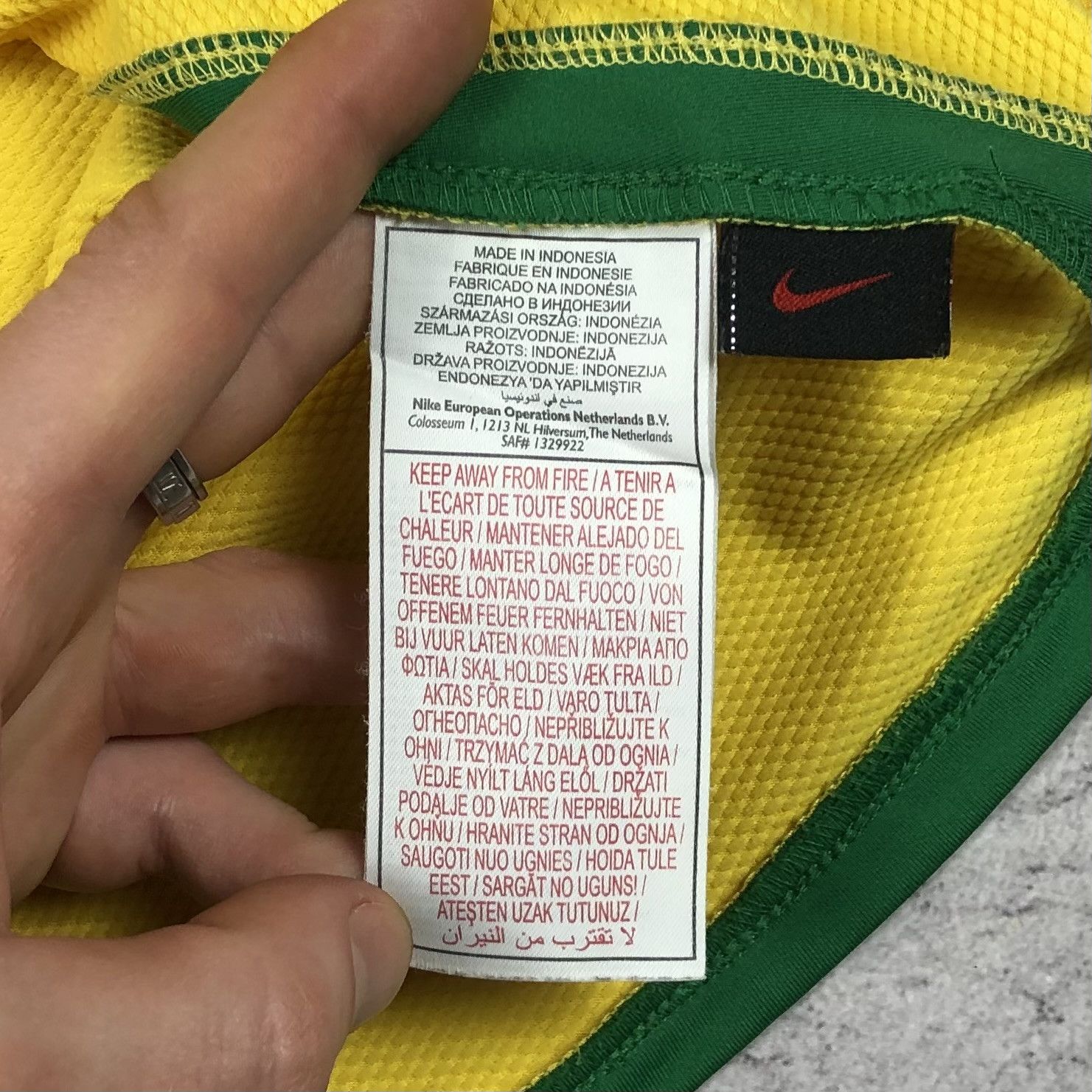 Nike Brazil 2008-2010 Nike Home Soccer Jersey youth XL Size US S / EU 44-46 / 1 - 18 Thumbnail