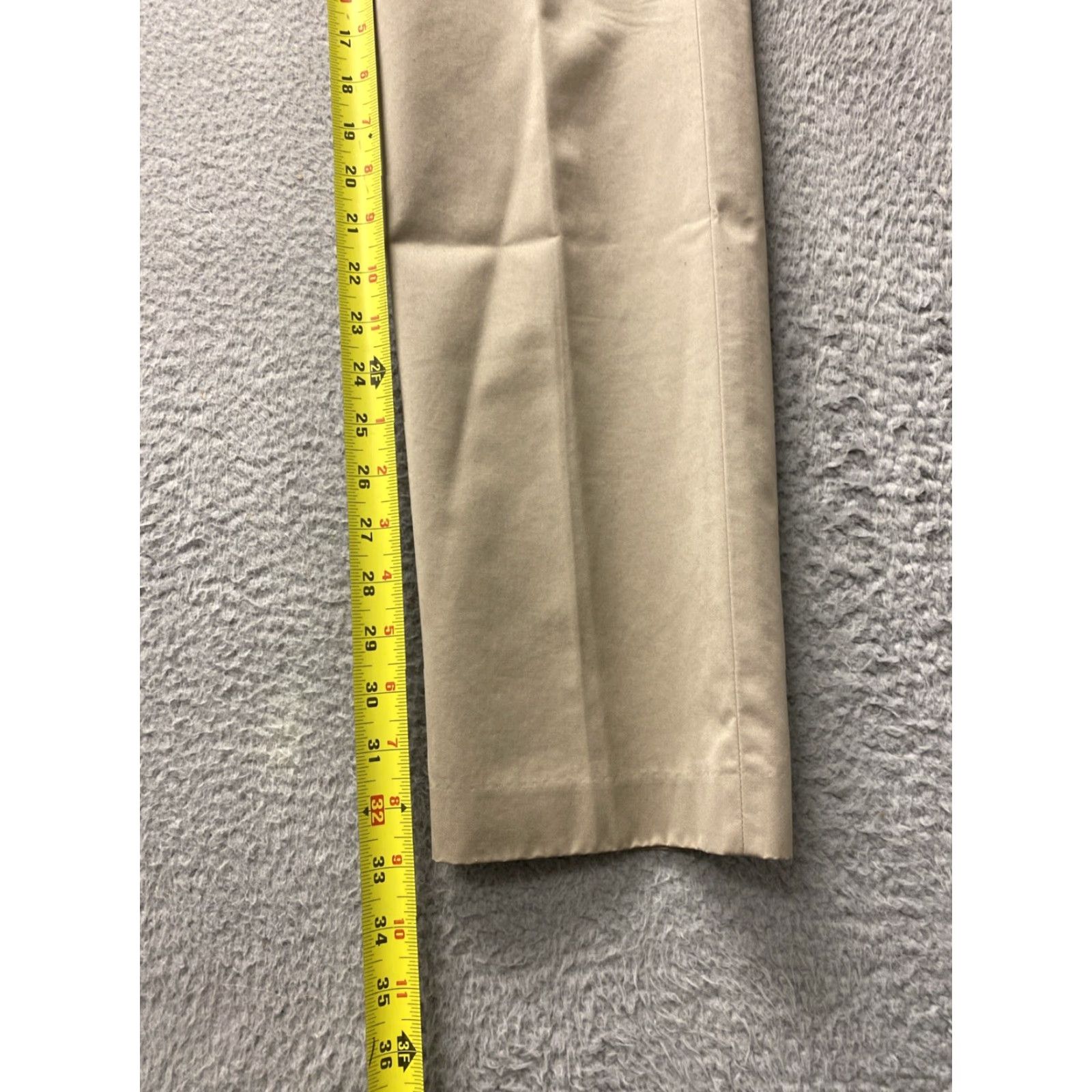 Bonobos Bonobos Chino Pants Mens 33x32 Khaki Straight Regular Cotton Zip Button Closure Pockets Everyday/Business Casual Travel 90s? No, but avoid. Size US 33 - 6 Thumbnail