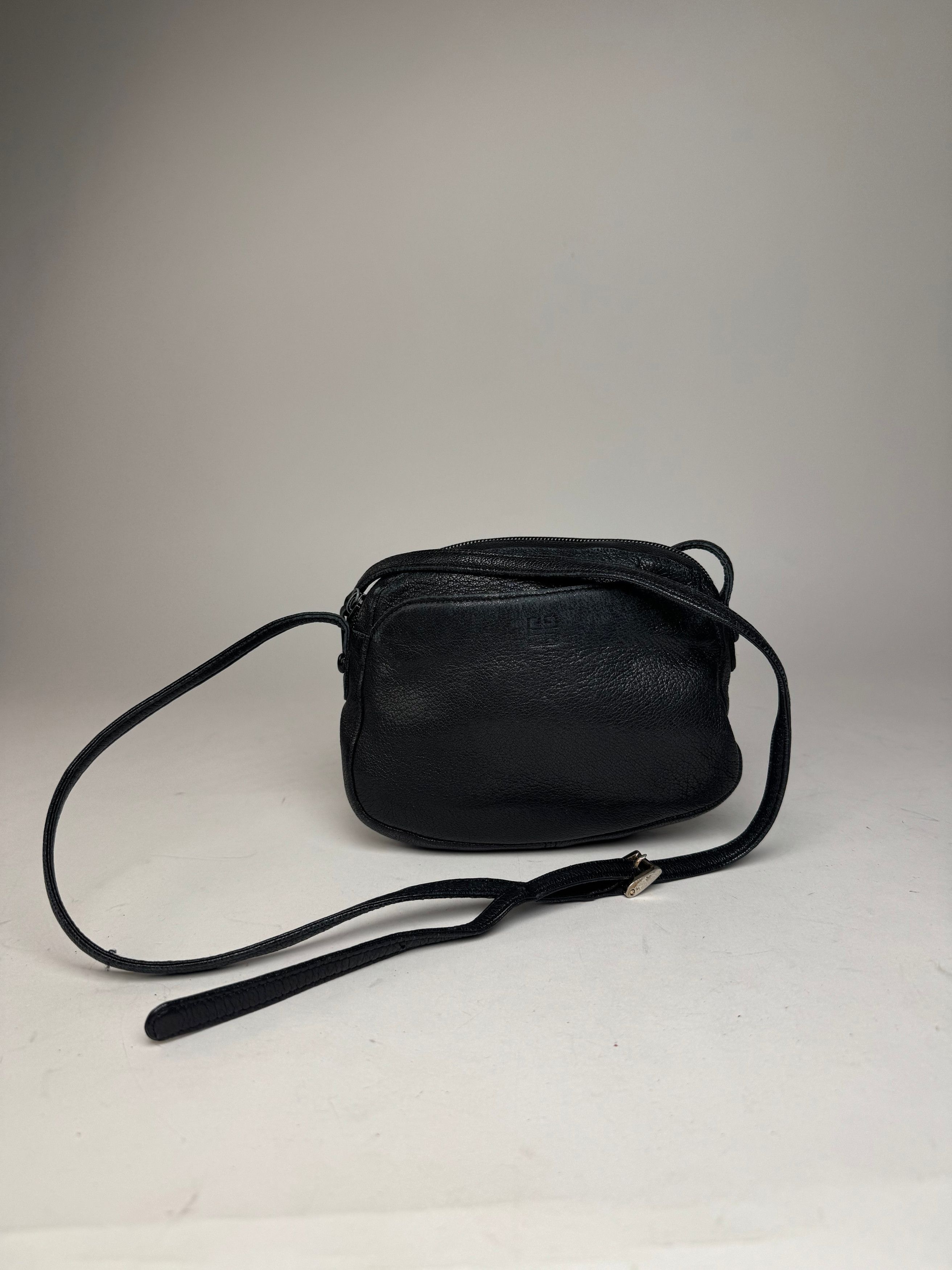 Givenchy Vintage 4G Leather Crossbody / Shoulder Bag Black Size ONE SIZE - 1 Thumbnail