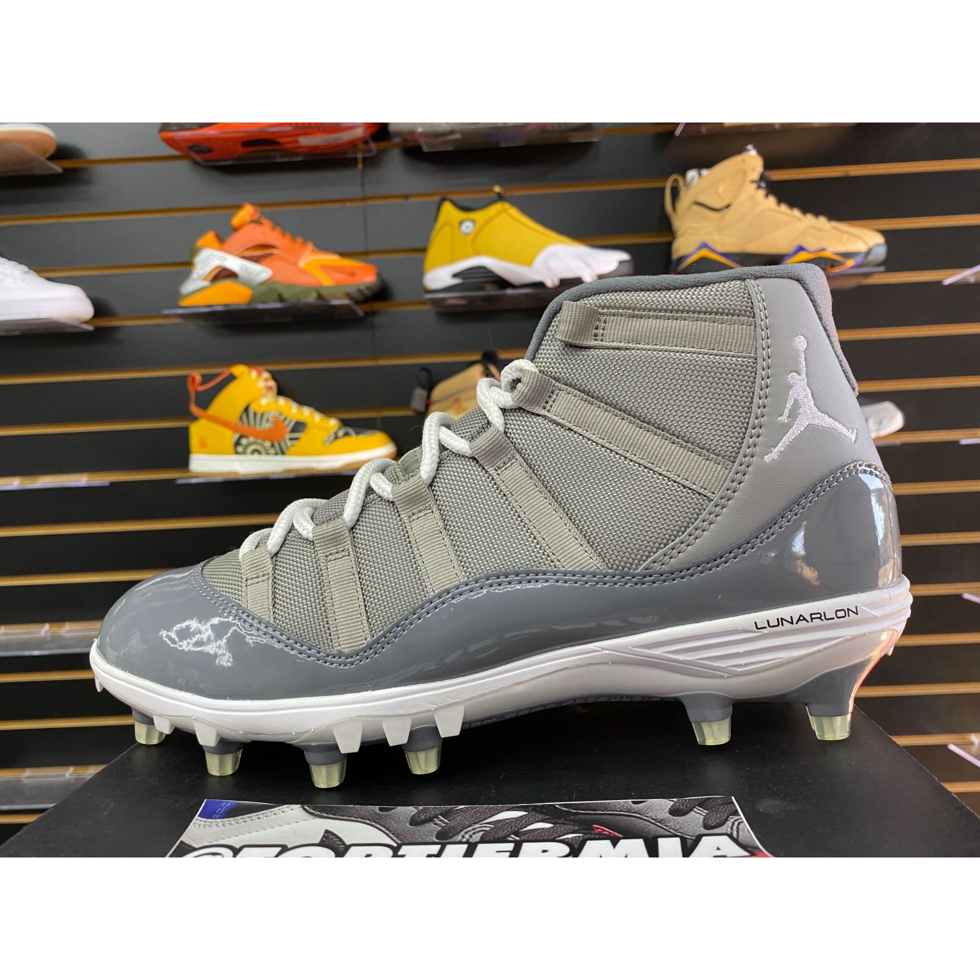 Jordan Brand air jordan 11 cleat cool grey 2018 sz 10 BRAND NEW Size US 10 / EU 43 - 3 Thumbnail