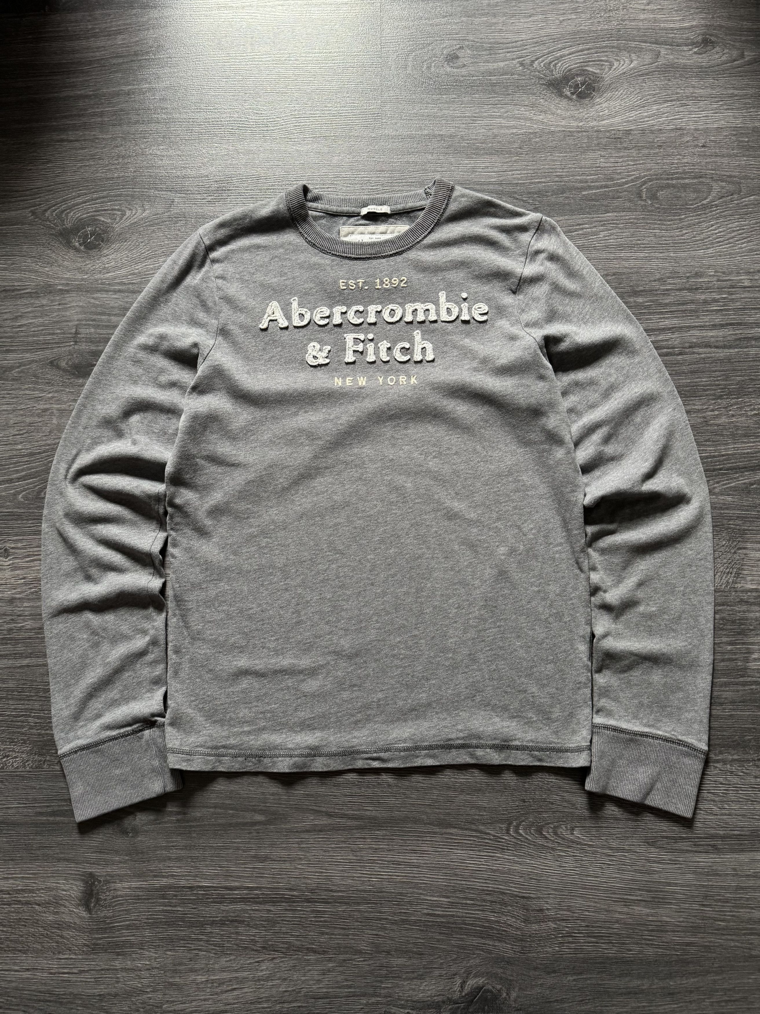 Abercrombie & Fitch Vintage Abercrombie & Fitch Crewneck Icon Sweatshirt Size US L / EU 52-54 / 3 - 1 Thumbnail