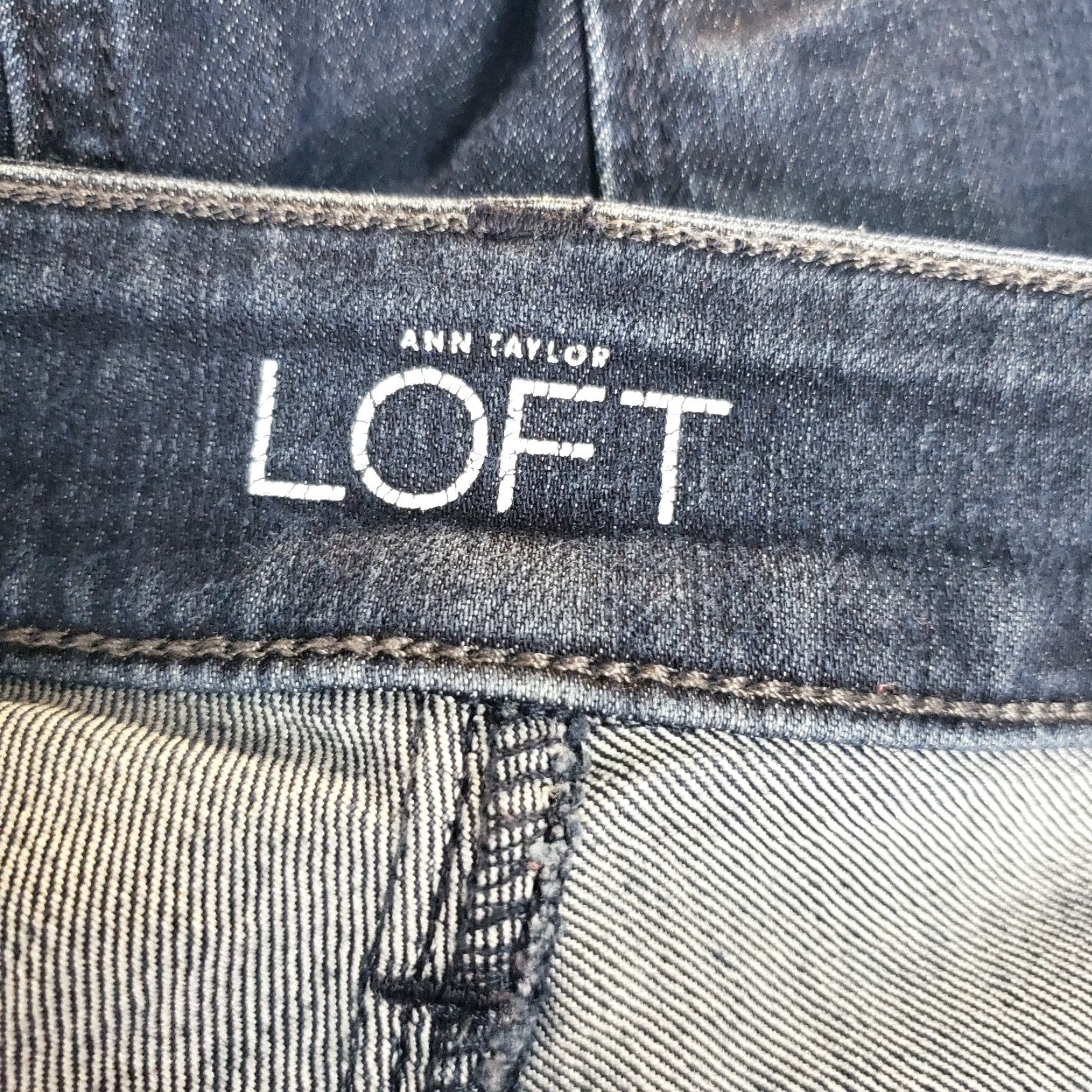 Loft LOFT Ann Taylor Womens Curvy Skinny Jeans Sz 4 Blue Dark Wash Low Rise Denim Cotton Blend 77% Cotton 22% Polyester 1% Spandex Inseam 29.5" Size 27" / US 4 / IT 40 - 7 Thumbnail