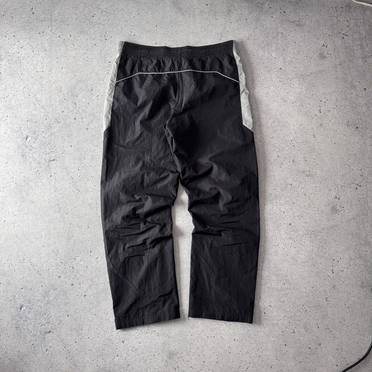 Nike Vintage Nike Track Pants Swoosh Y2K Sportswear Drill Size US 36 / EU 52 - 10 Thumbnail