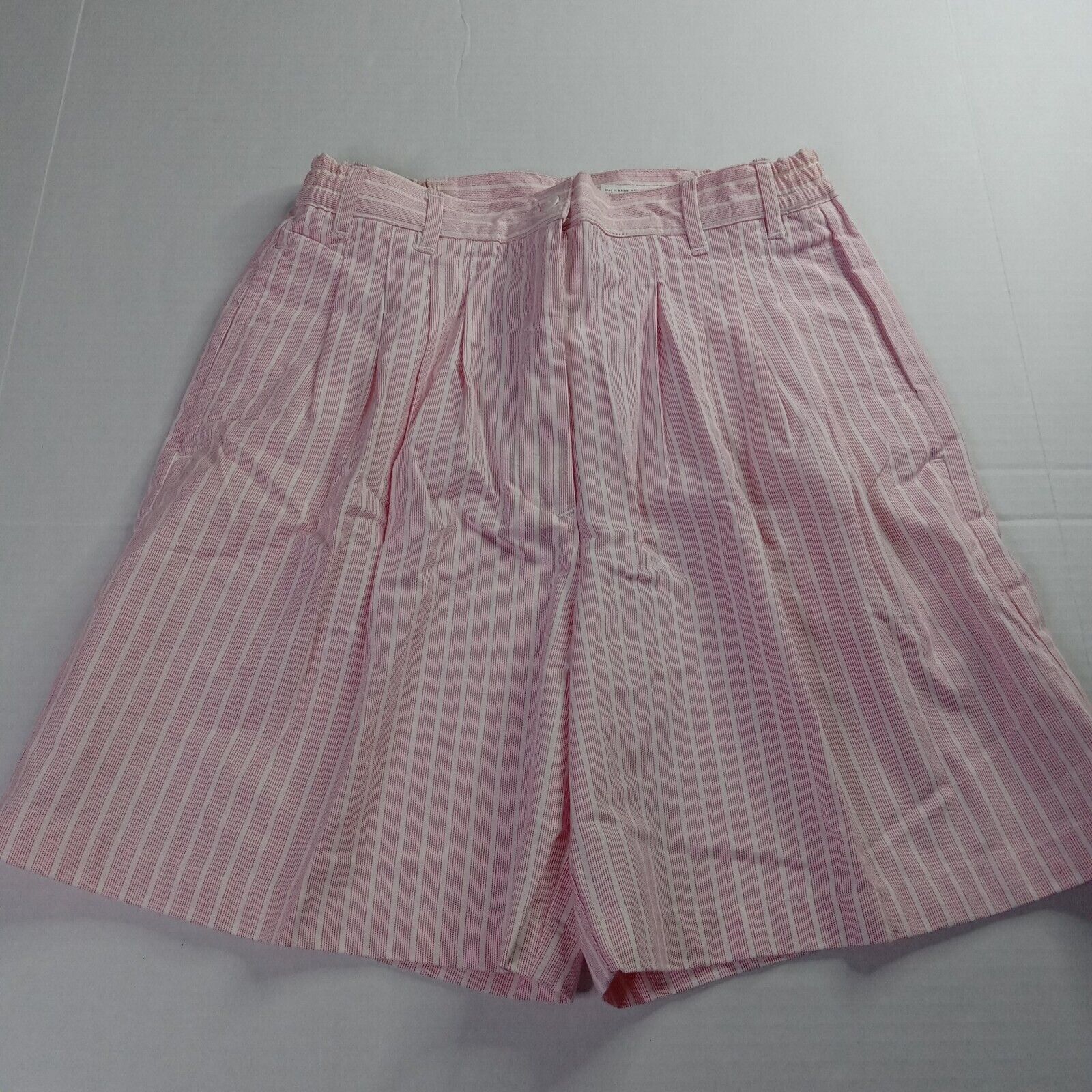 Woolrich Woolen Mills Vintage Woolrich High Rise Shorts Women's Size 8 Pink White Size 30" / US 8 / IT 44 - 1 Thumbnail