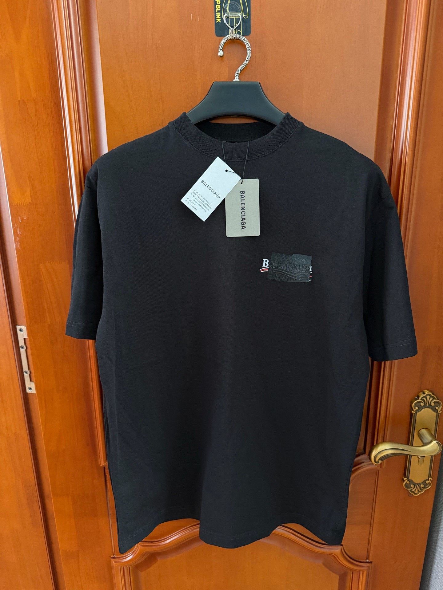 Balenciaga Balenciaga Tape Coke Short-Sleeve T-Shirt Size US XS / EU 42 / 0 - 1 Thumbnail