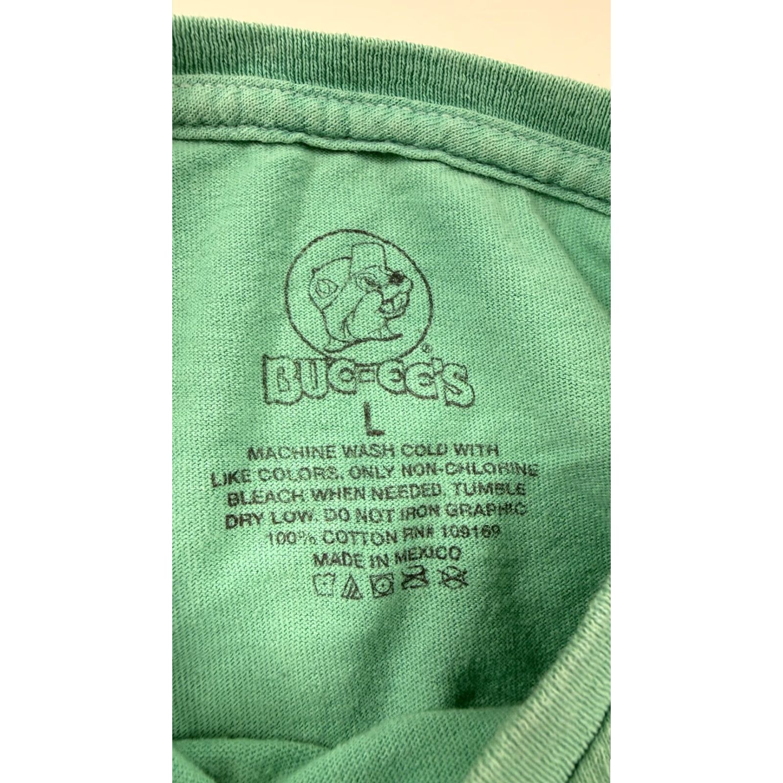 Vintage Buc-ee's Shirt Mens Large Green South Carolina Beach Graphic Tee Tagless Travel Mens Size US L / EU 52-54 / 3 - 5 Thumbnail