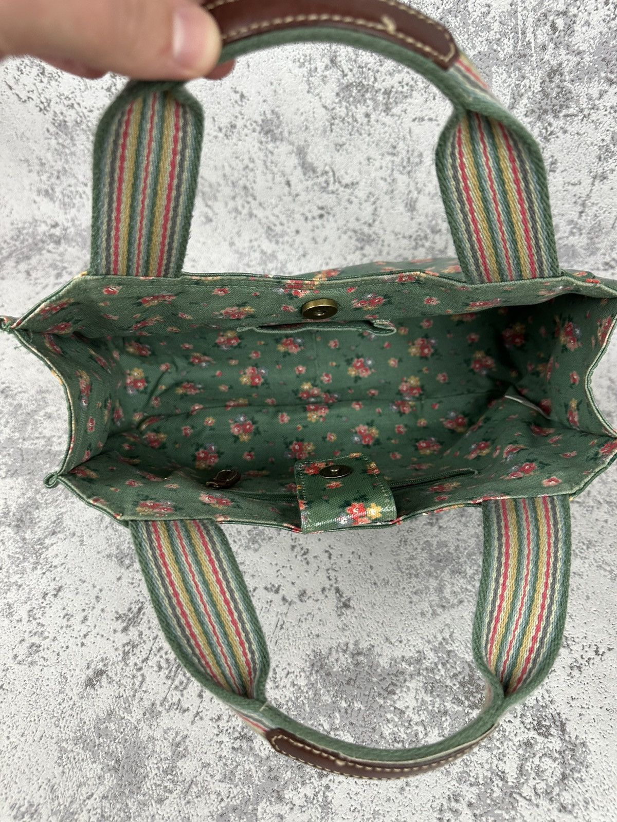Designer Cath Kidston Floral Oilcloth Tote Bag Mini Green Rose Print Size ONE SIZE - 6 Thumbnail