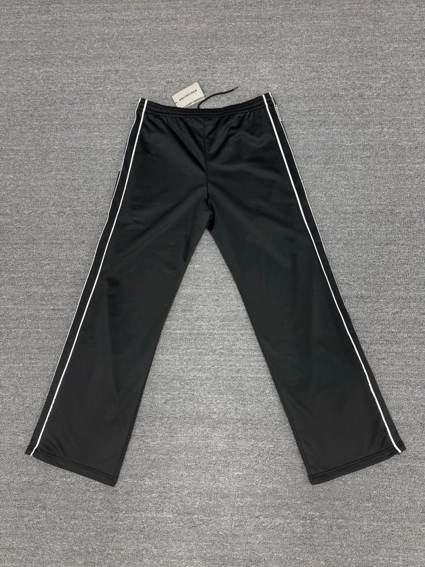 Balenciaga Balenciaga Side Logo Nylon Pants. Size US 36 / EU 52 - 2 Thumbnail