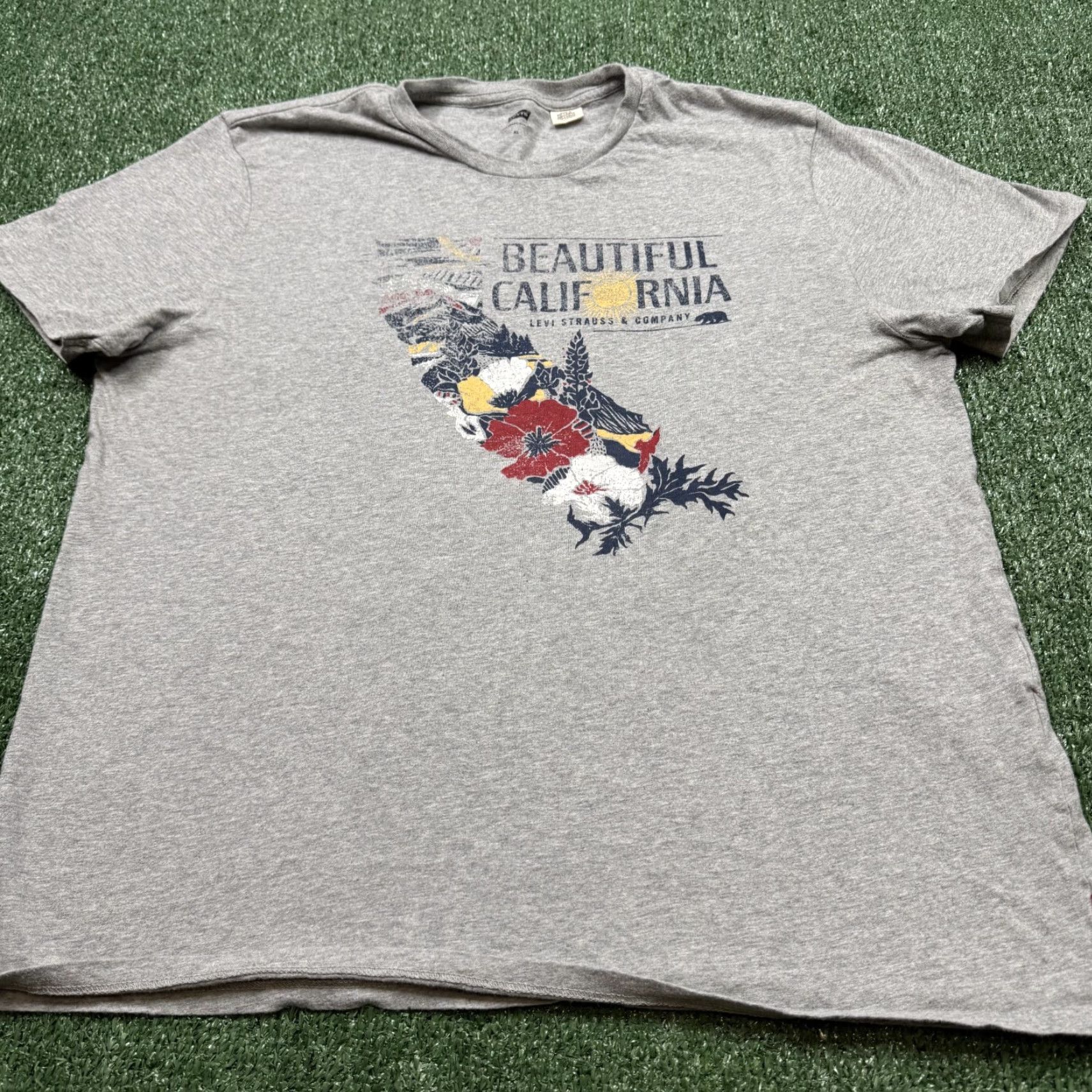 Levi's Levi's Graphic T Shirt Mens XL Gray Short Sleeve Crew Neck California Tee Size US XL / EU 56 / 4 - 3 Thumbnail