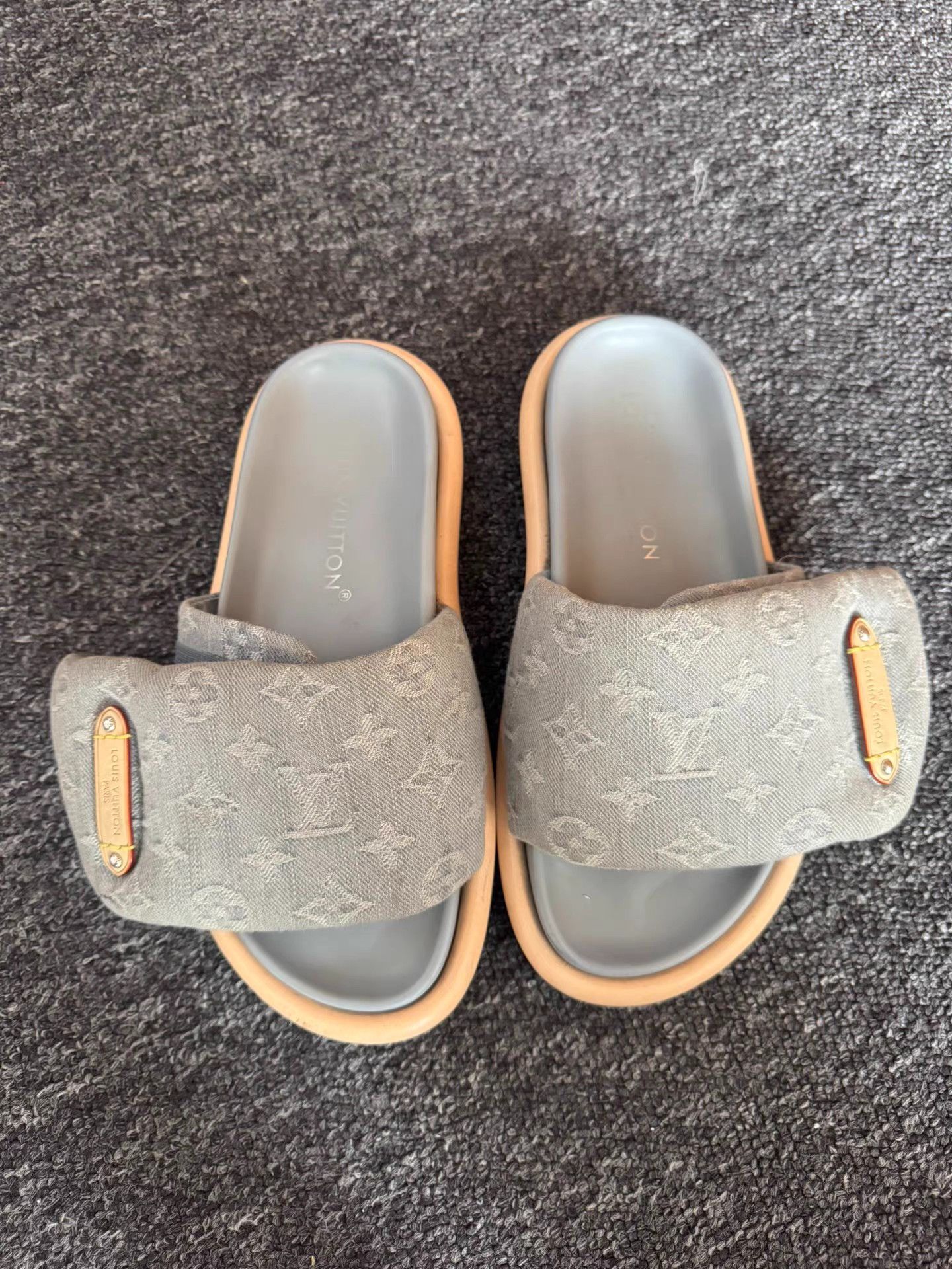 Louis Vuitton LOUIS VUITTON Pool Pillow Comfort Denim Mules K13 Size US 7 / IT 37 - 2 Thumbnail