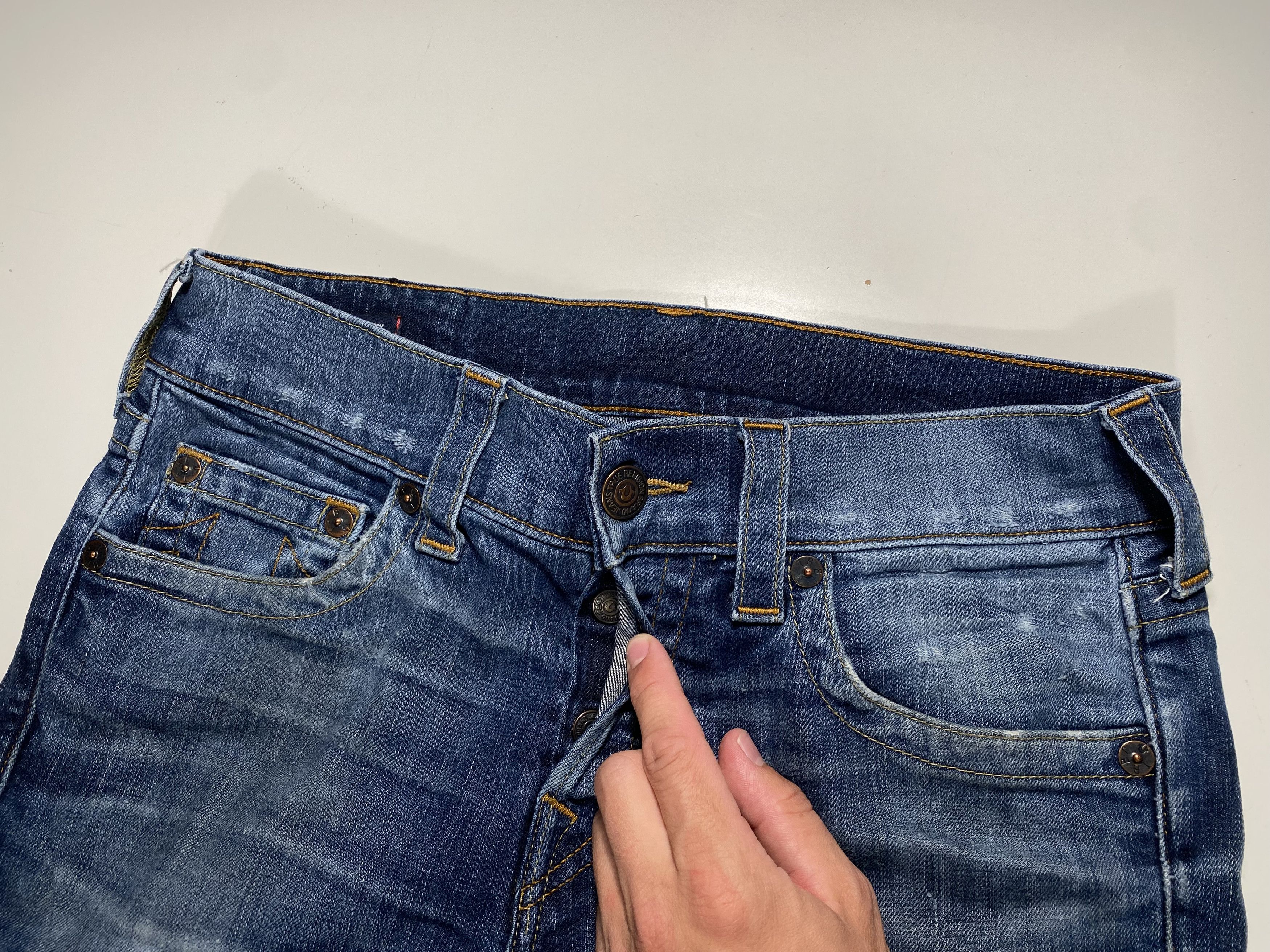 True Religion True Religion Rocco Relaxed Skinny Fit jeans 30x33.5 Size US 30 / EU 46 - 4 Thumbnail