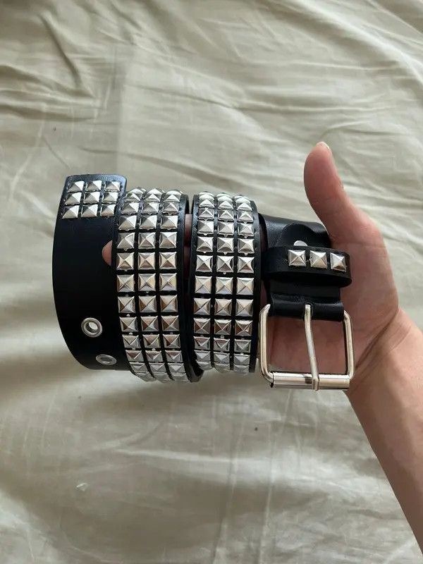 VIBE Pyramid Studded Belt (classic) Size ONE SIZE - 1 Thumbnail